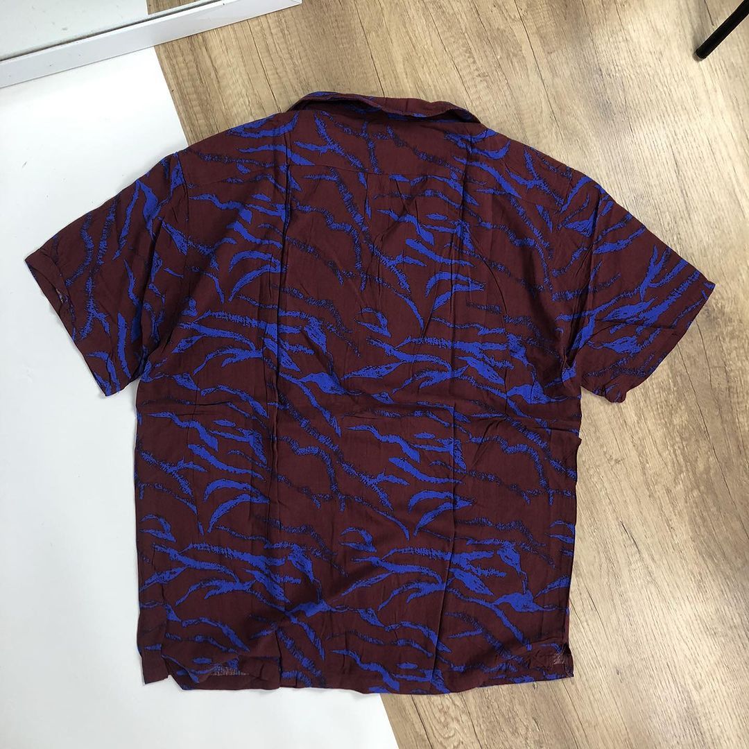 Individualized Shirts Petern Shirt Hawaian shirt Urban Research Size US L / EU 52-54 / 3 - 4 Thumbnail