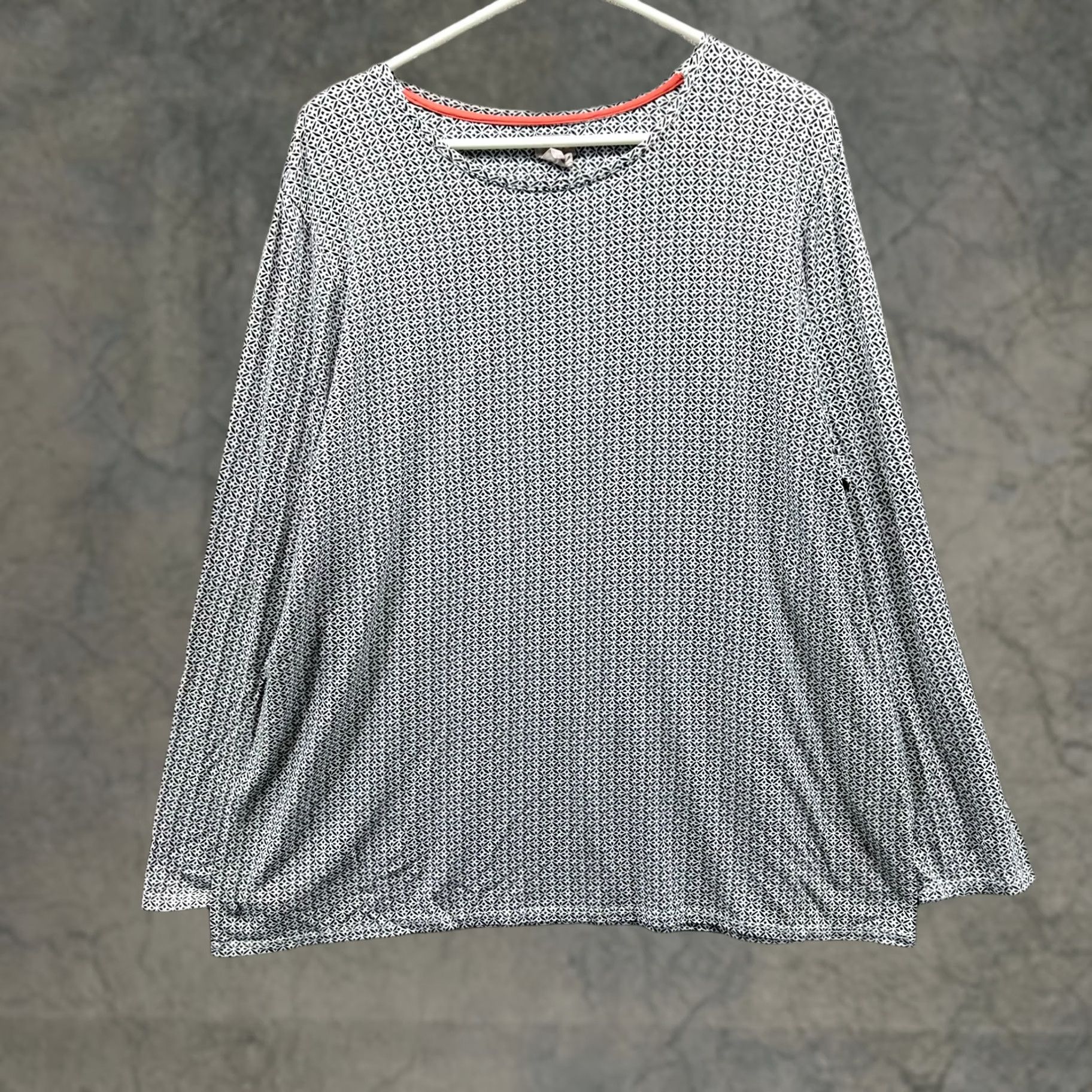 Vintage VINTAGE Chico's Shirt Womens 3 Gray Pullover Rayon Geometric Long Sleeve Knit Diamond Shirt Size XS / US 0-2 / IT 36-38 - 1 Thumbnail