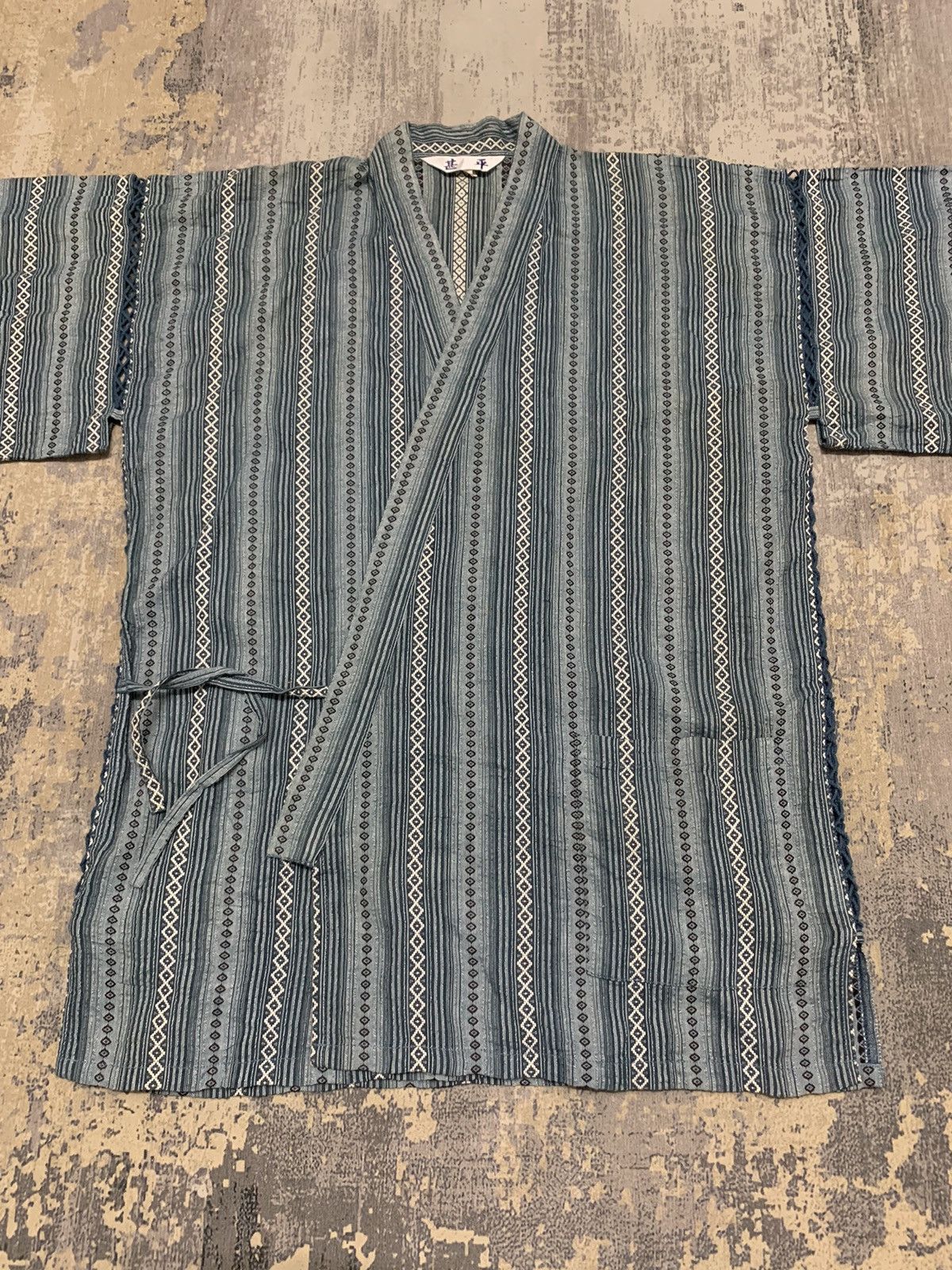 Vintage Japanese Kimono Vertical Stripe Design