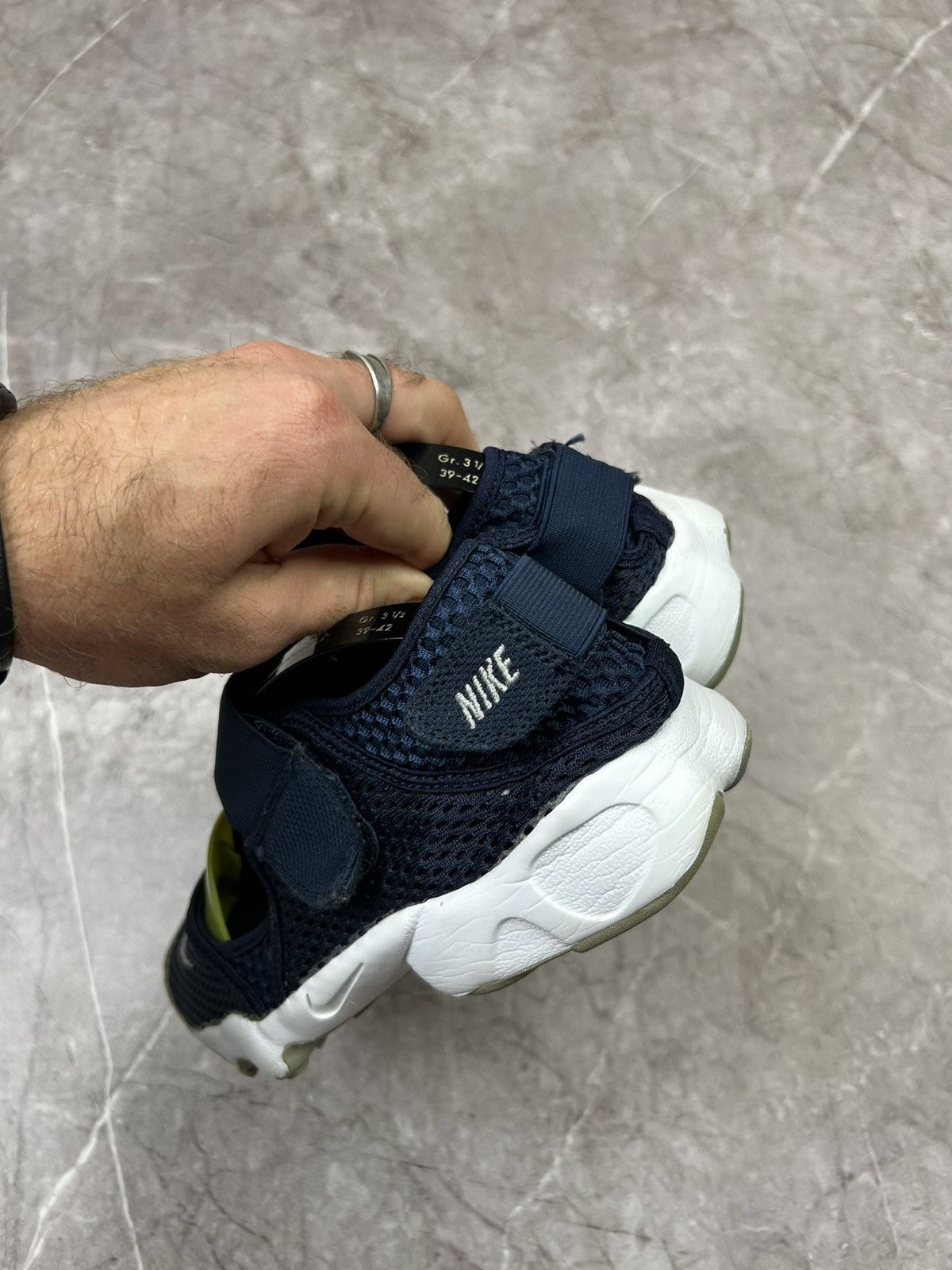 Nike NIKE Y2K AIR RIFT TABI SANDALS SHOES Size US 7.5 / IT 37.5 - 3 Thumbnail
