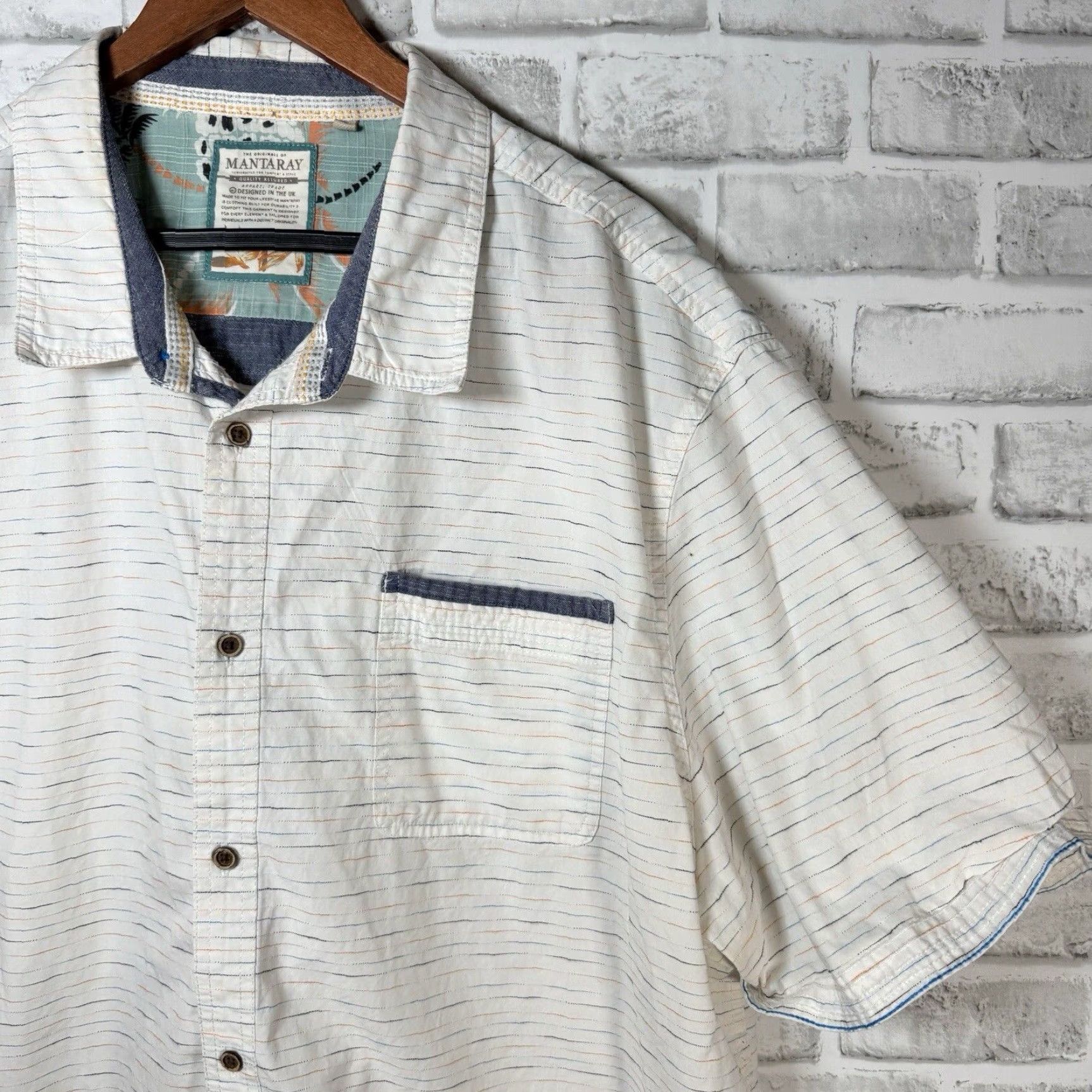 Vintage VINTAGE Manta Ray Hawaiian Shirt Men's 3XL Short Sleeve Button-Down Striped White Beach Party Size US XXL / EU 58 / 5 - 2 Thumbnail