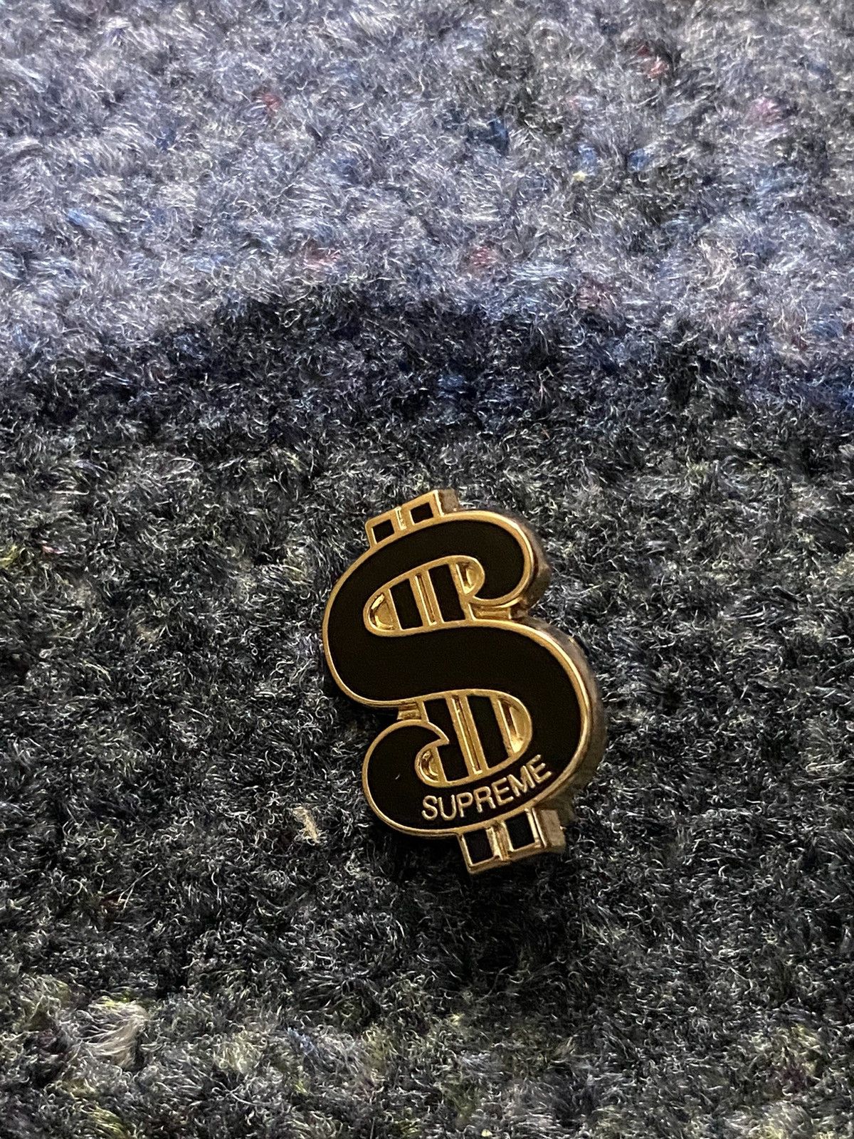 Supreme Supreme Dollar Sign Pin Size ONE SIZE - 1 Thumbnail