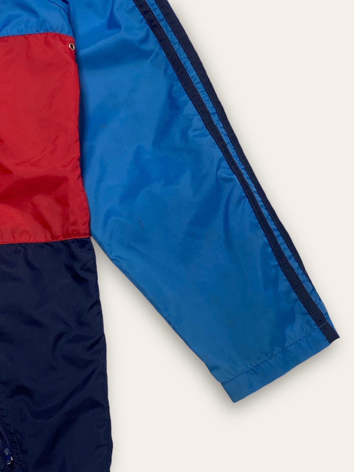Adidas 90s Vintage ADIDAS Red Blue Light Rain Windbreaker Jacket Size US M / EU 48-50 / 2 - 7 Thumbnail
