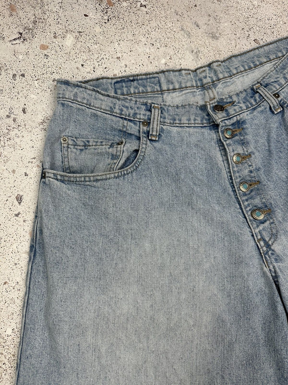 Levi's × Vintage Vintage 90’s Levi’s Black Tab Denim Shorts (38) Men long fit Size US 38 / EU 54 - 4 Thumbnail