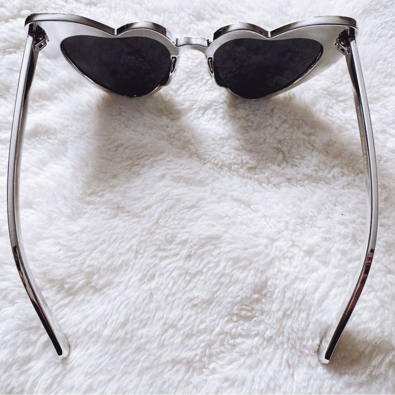 Other Addison Silver Heart-Shaped Sunglasses Size ONE SIZE - 10 Thumbnail