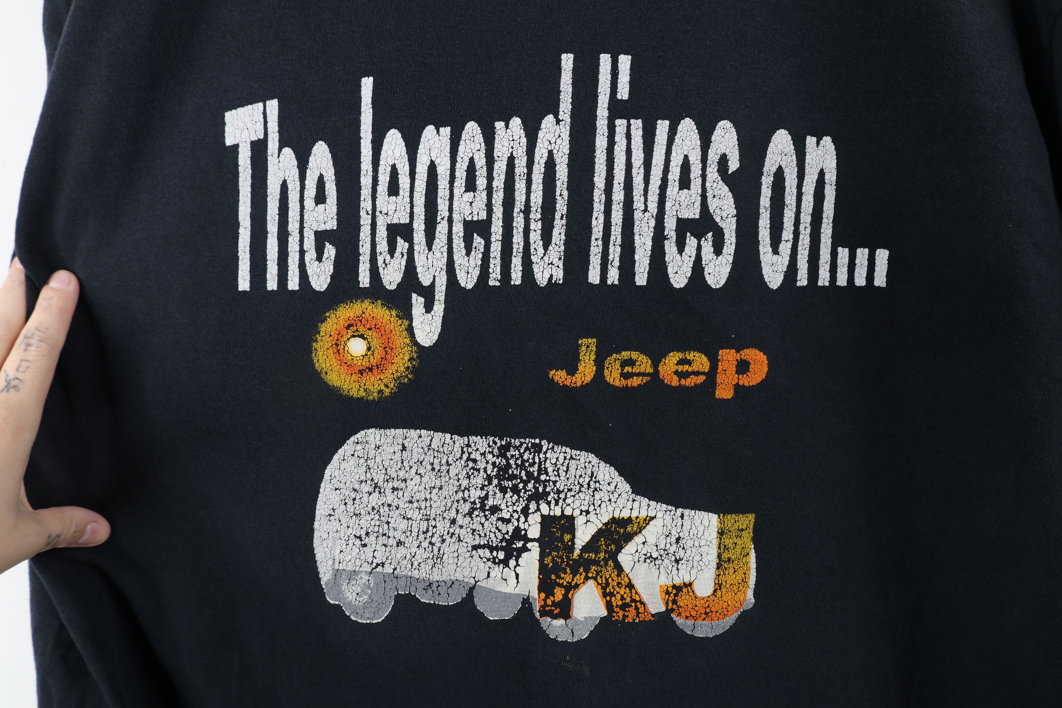 Vintage Vintage 90s Out Jeep Motors The Legend Lives On T-Shirt USA Size US XL / EU 56 / 4 - 4 Thumbnail