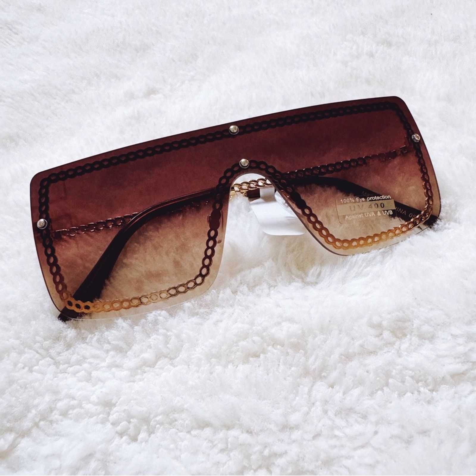 Other Christine Brown Chain Oversized Shield Sunglasses Size ONE SIZE - 5 Thumbnail