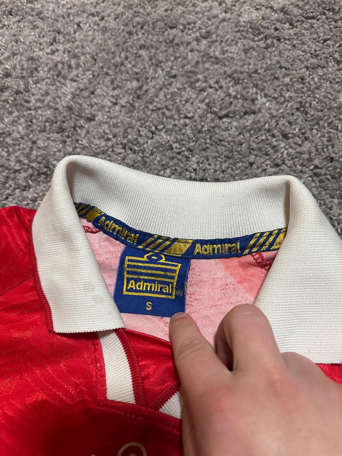 Admirable Co. Barnsley FC 1996-1997 Admiral Football Shirt Soccer Jersey Size US S / EU 44-46 / 1 - 5 Thumbnail