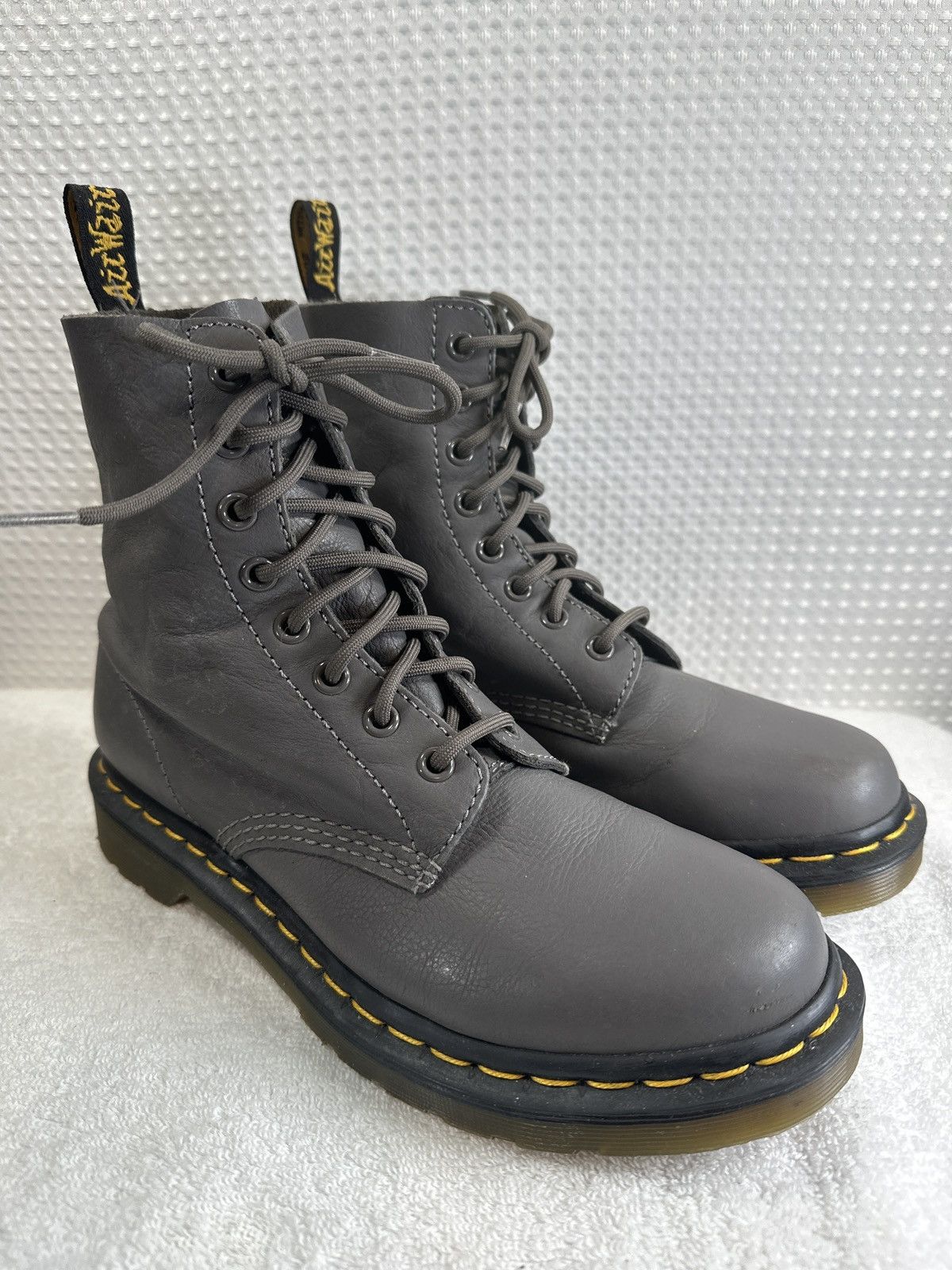 Dr. Martens Dr. Martens 1460 PASCAL Virginia Grey Soft Leather Boots Size US 9 / IT 39 - 2 Thumbnail