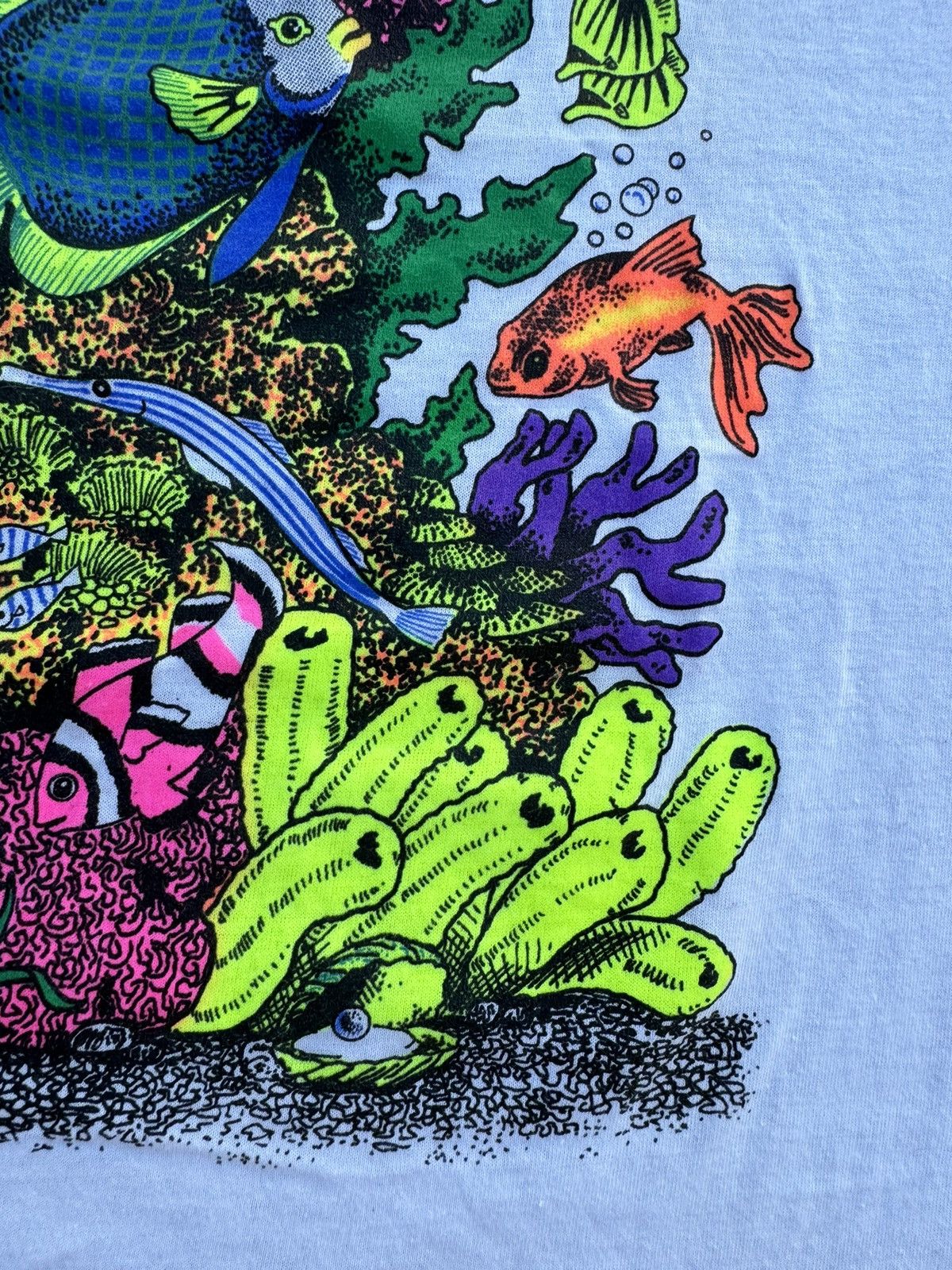 Vintage 1990’s Vintage Neon Fish Retro Cancun Mexico T-Shirt Size US L / EU 52-54 / 3 - 7 Thumbnail