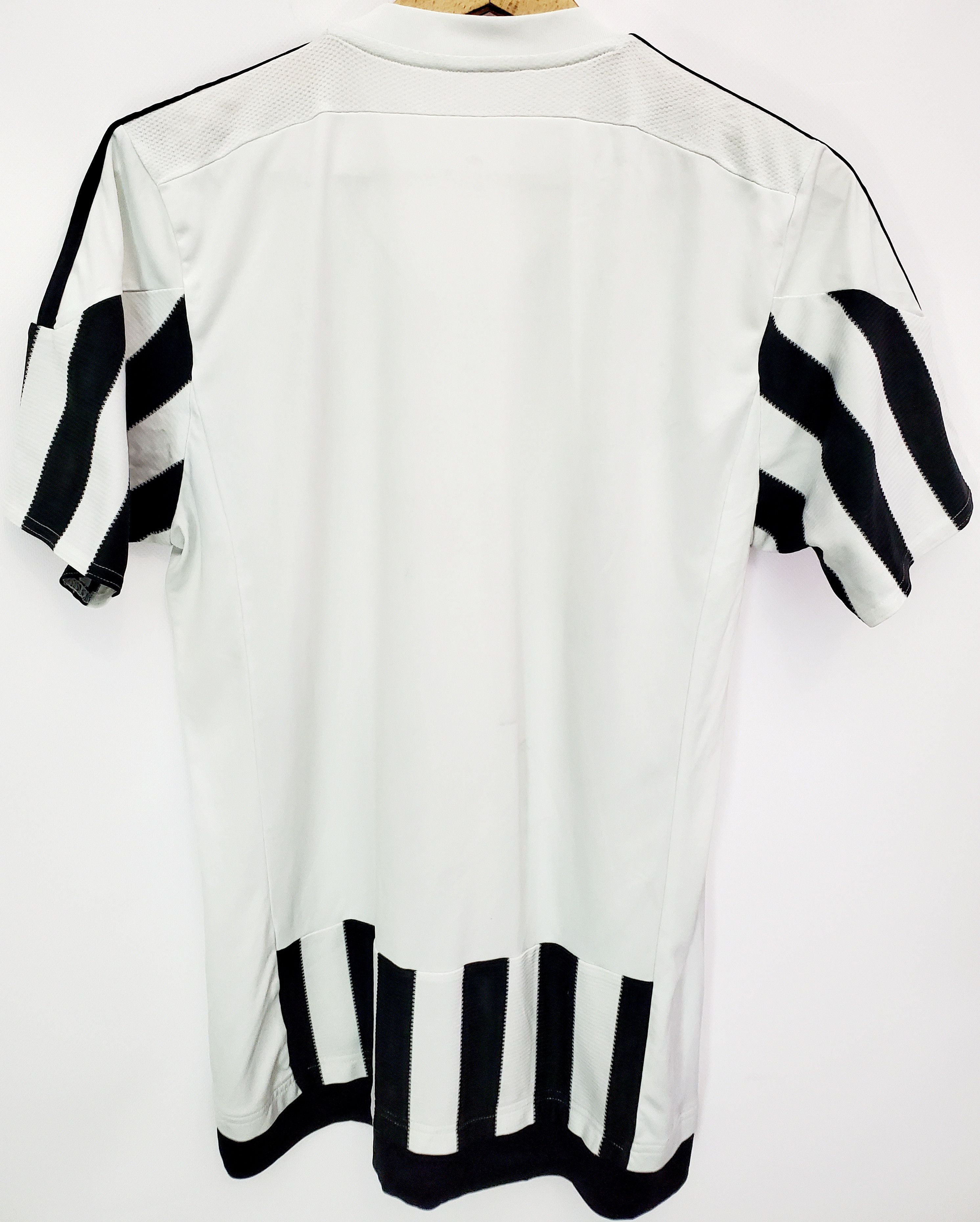 Adidas JUVENTUS 2015 2016 HOME FOOTBALL SHIRT SOCCER JERSEY Size S Size US S / EU 44-46 / 1 - 4 Thumbnail