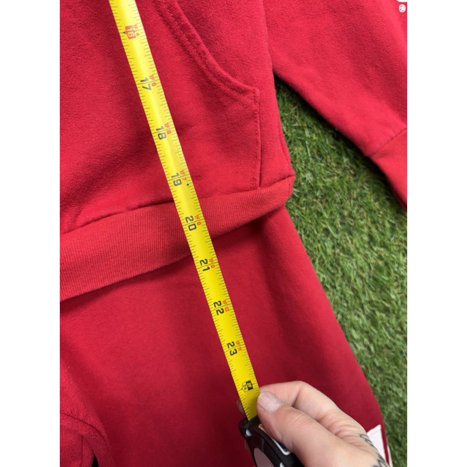 Vintage VINTAGE Milwaukee Tracksuit Mens M Red Polyester Zip Tracksuit Costume Agent Halloween Cosplay Man Mens Medium Red Tracksuit 80s Beer Size 40R - 7 Thumbnail