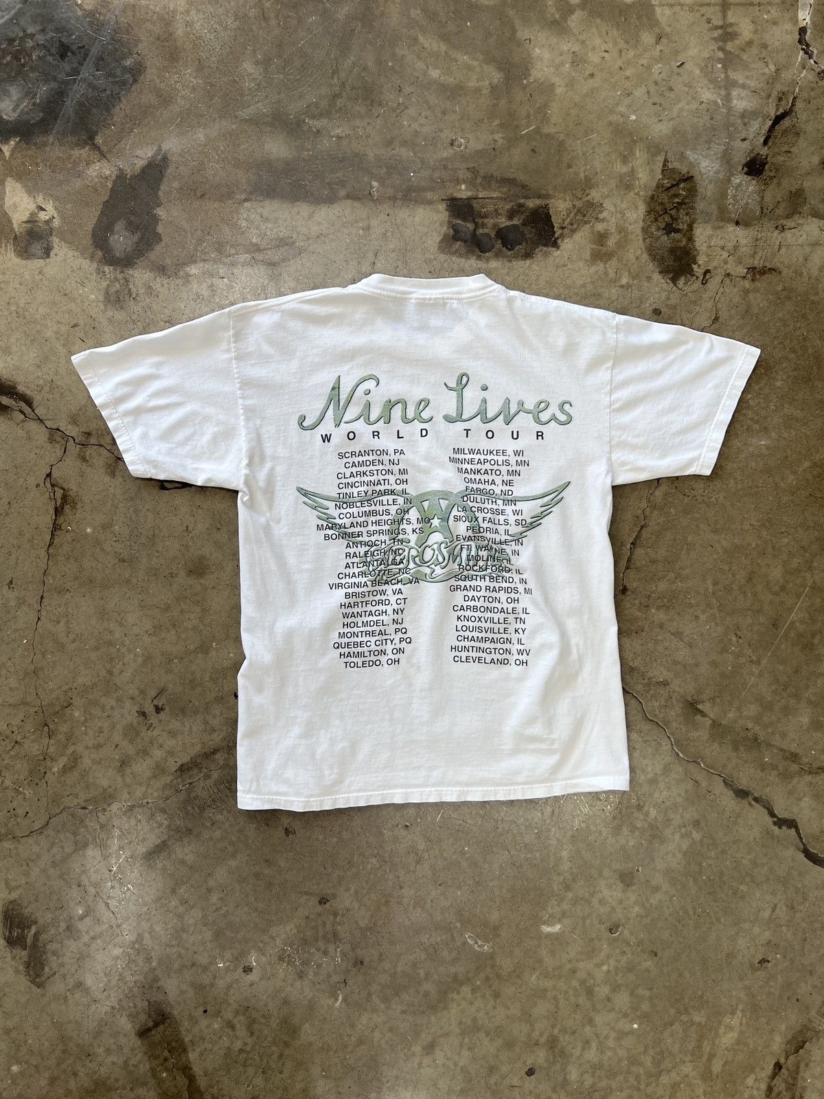 Band Tees Vintage 1997 99 90s Aerosmith Nine Lives Tour Band Tee Large Size US L / EU 52-54 / 3 - 5 Thumbnail
