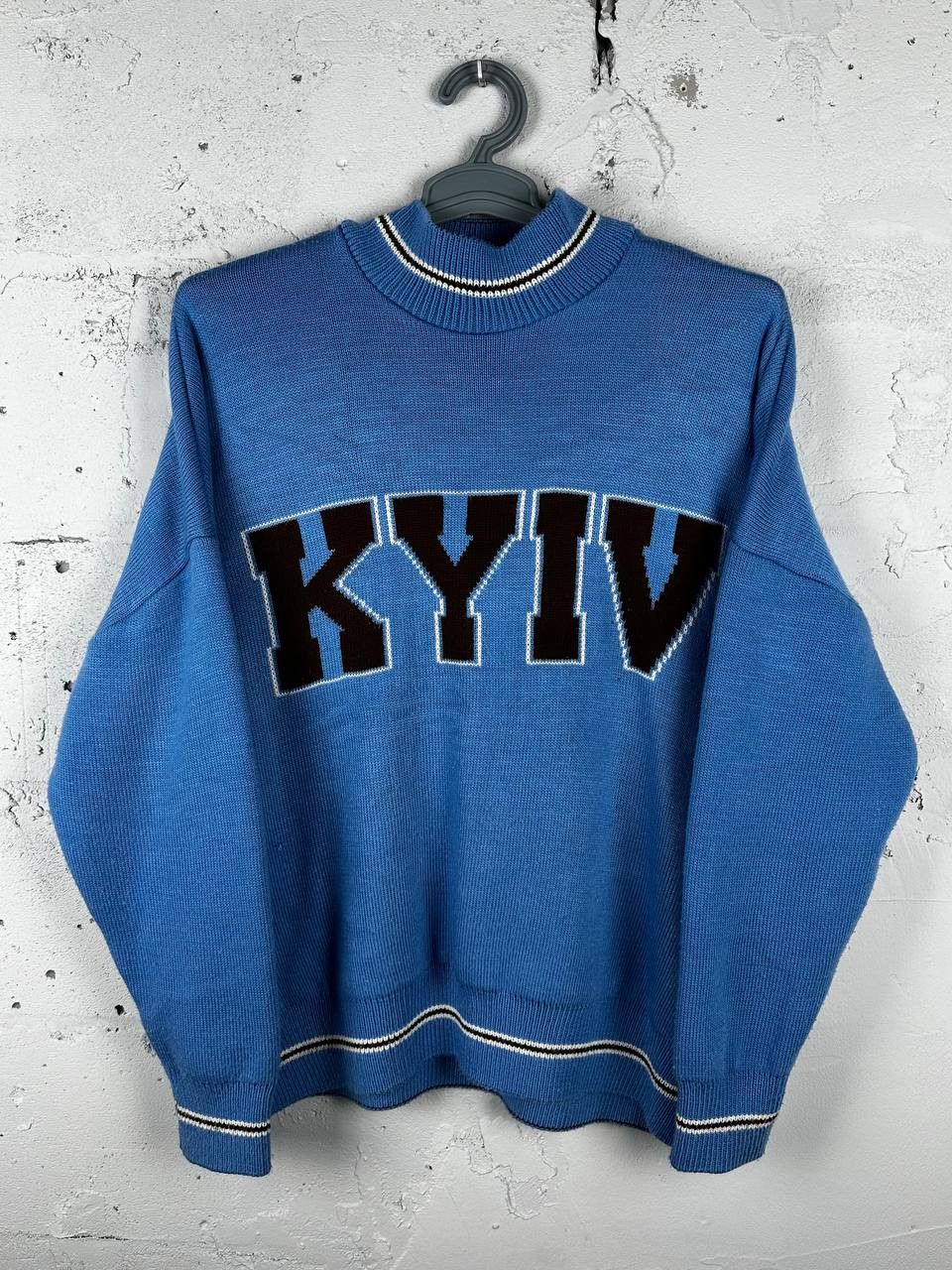 Designer Oversized Knitted KYIV Made In Ukraine Sweater Blue Size US L / EU 52-54 / 3 - 1 Thumbnail