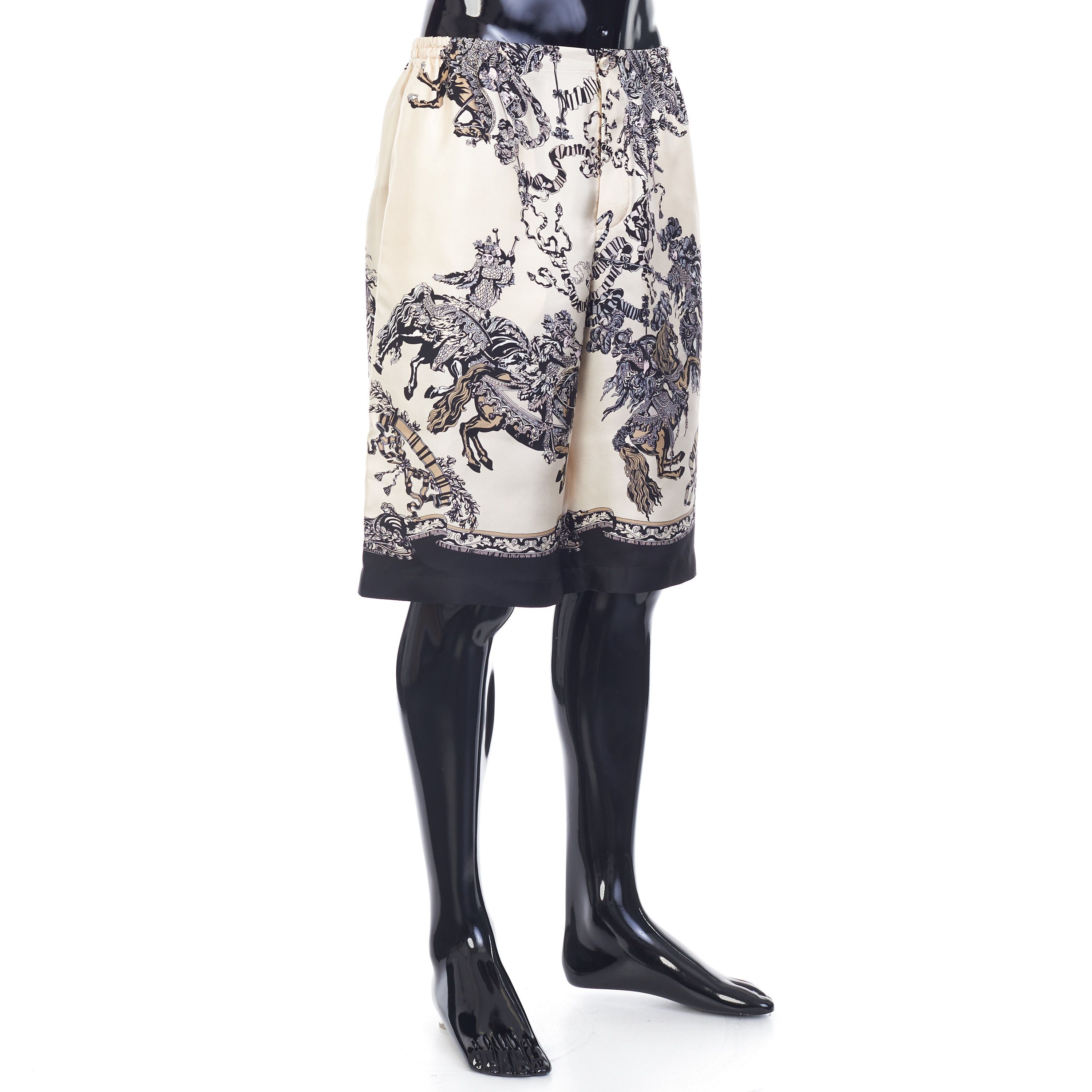 Gucci Silk Short With Roi Soleil Print In Ivory And Black Size US 34 / EU 50 - 8 Thumbnail