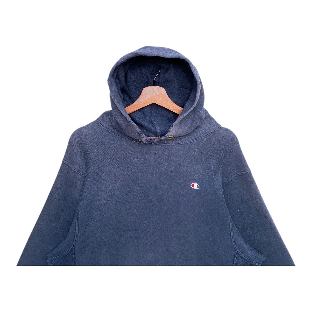 Champion Vintage Champion Reverse Weave Hoodie Distressed Size Large Size US L / EU 52-54 / 3 - 2 Thumbnail