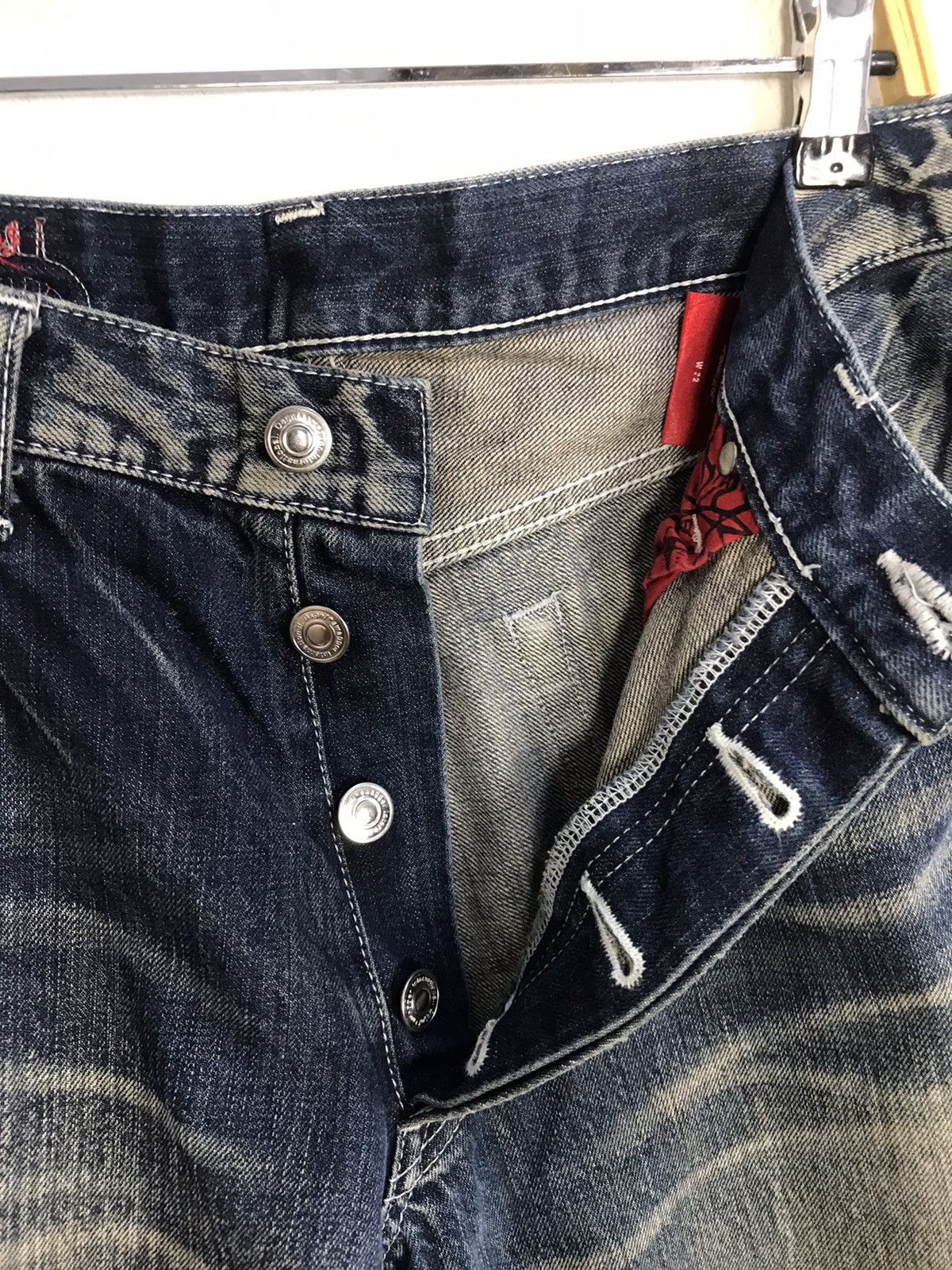 Japanese Brand Vtg Swagger Light Wash The Back Side Logo Money Jeans Size US 34 / EU 50 - 9 Thumbnail