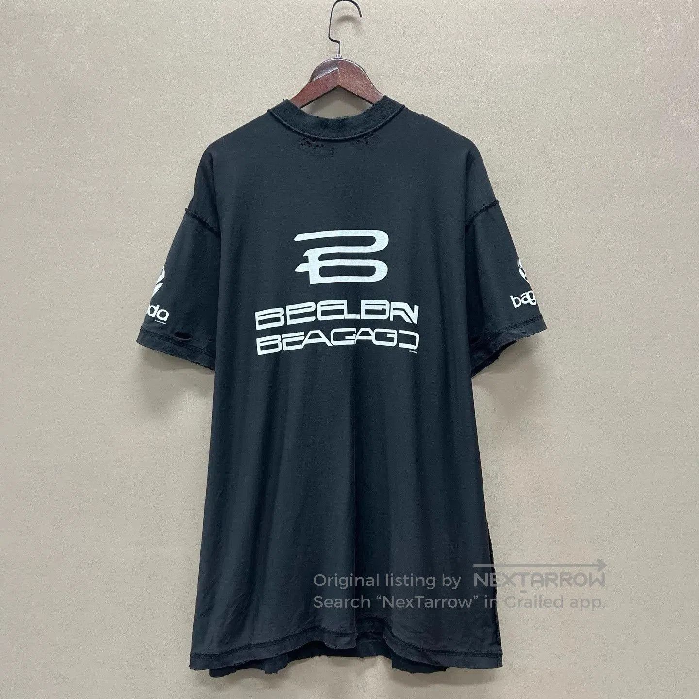 Balenciaga Black Graphic Short Sleeve Shirt. Size US M / EU 48-50 / 2 - 1 Thumbnail
