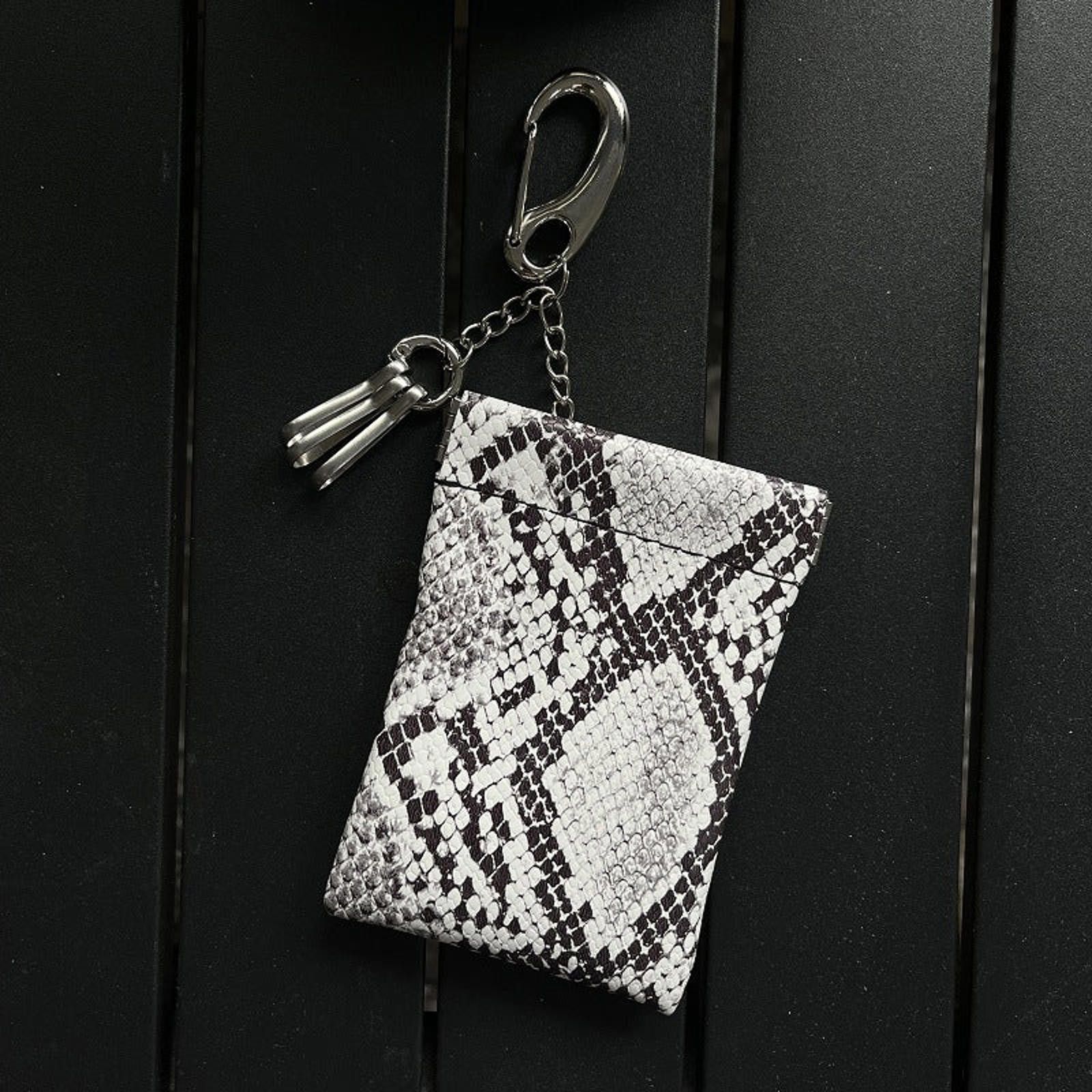 Jewelry Black White Snakeskin Print Keychain Wallet, Compact Wallet Size ONE SIZE - 2 Thumbnail