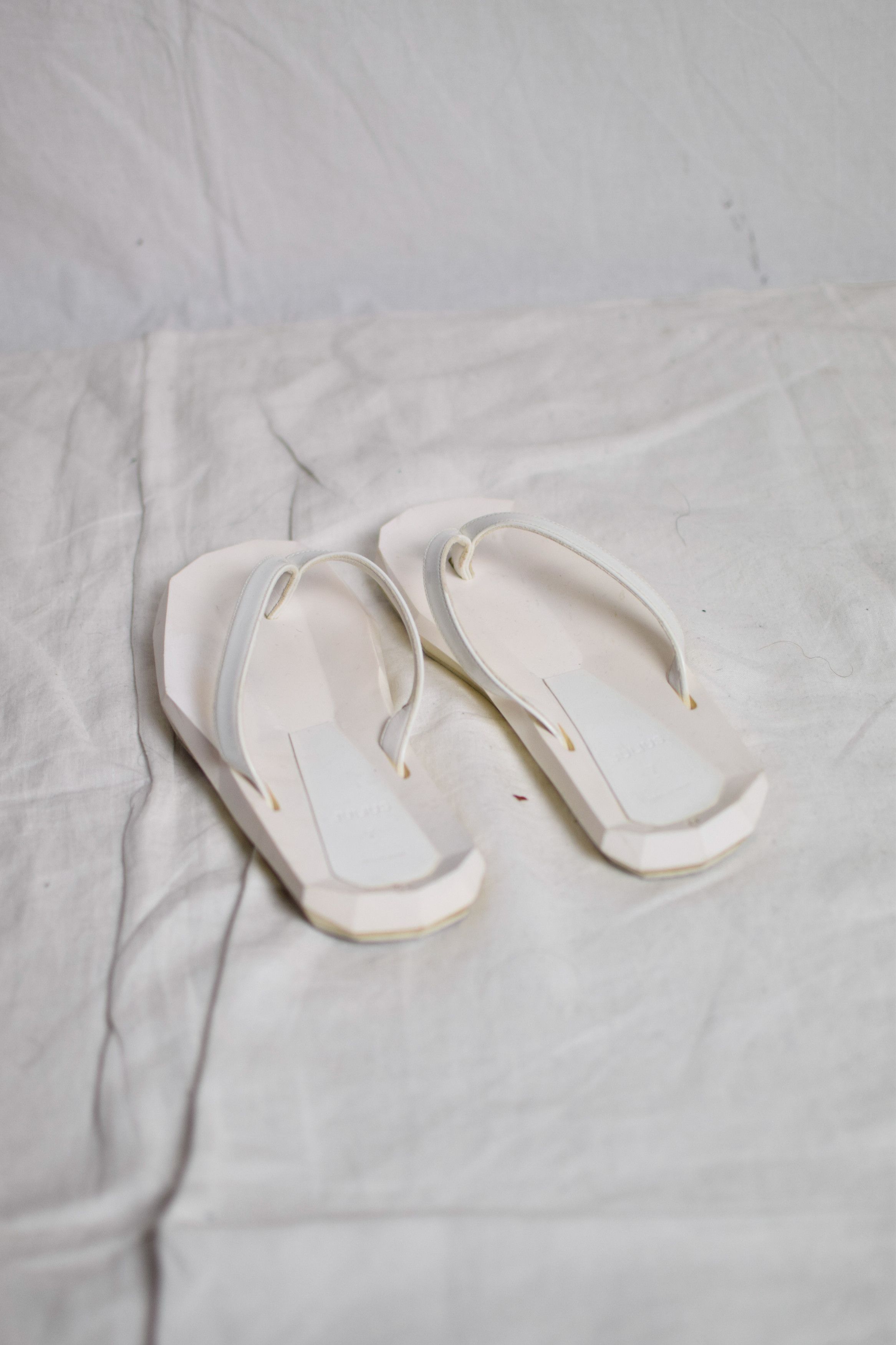 Julius Julius SS15 Prism White Sandals - 497FWM10 Size US 9 / EU 42 - 5 Thumbnail