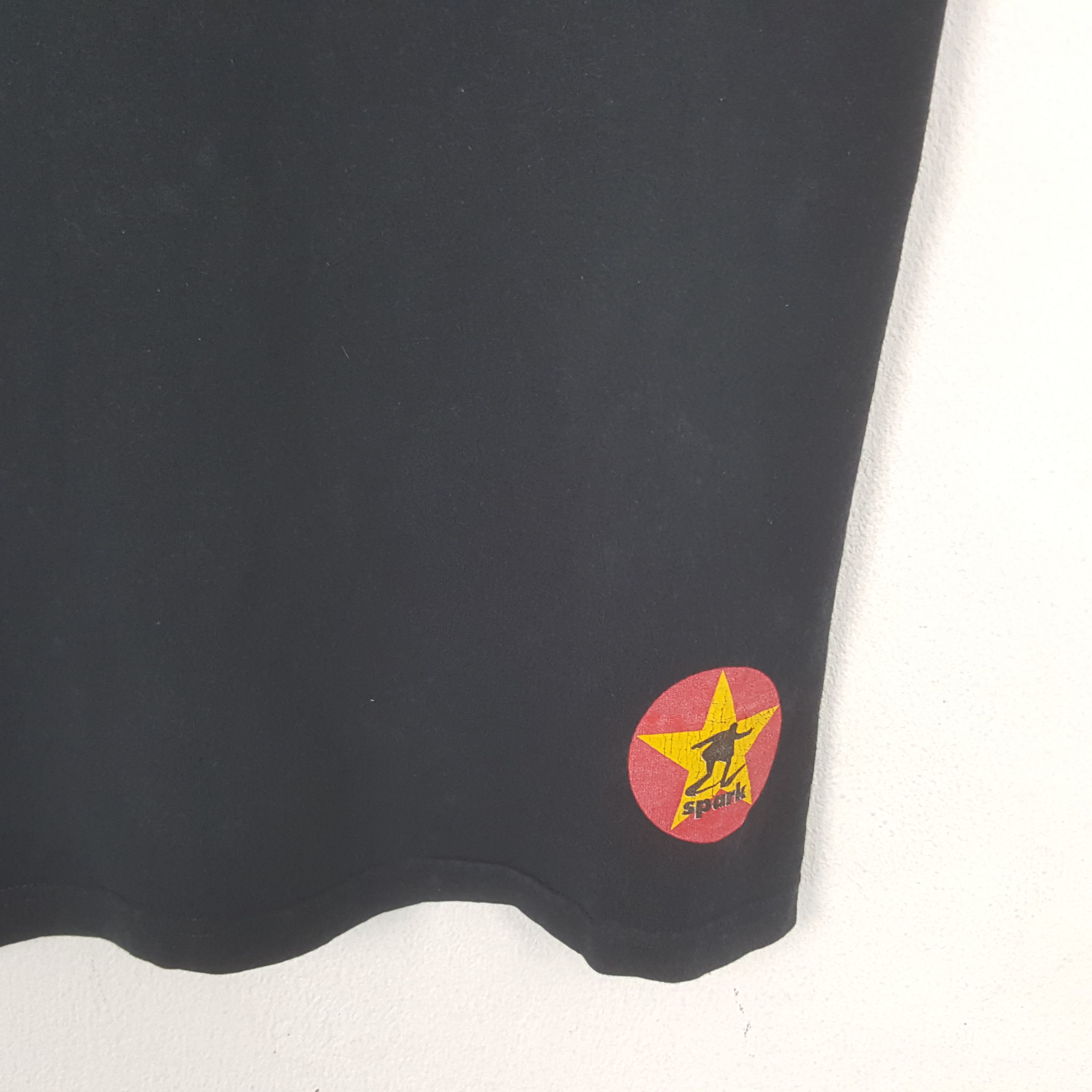 Vintage Vintage Spark American Skateboard Style Tshirt RR25 Size US M / EU 48-50 / 2 - 4 Thumbnail