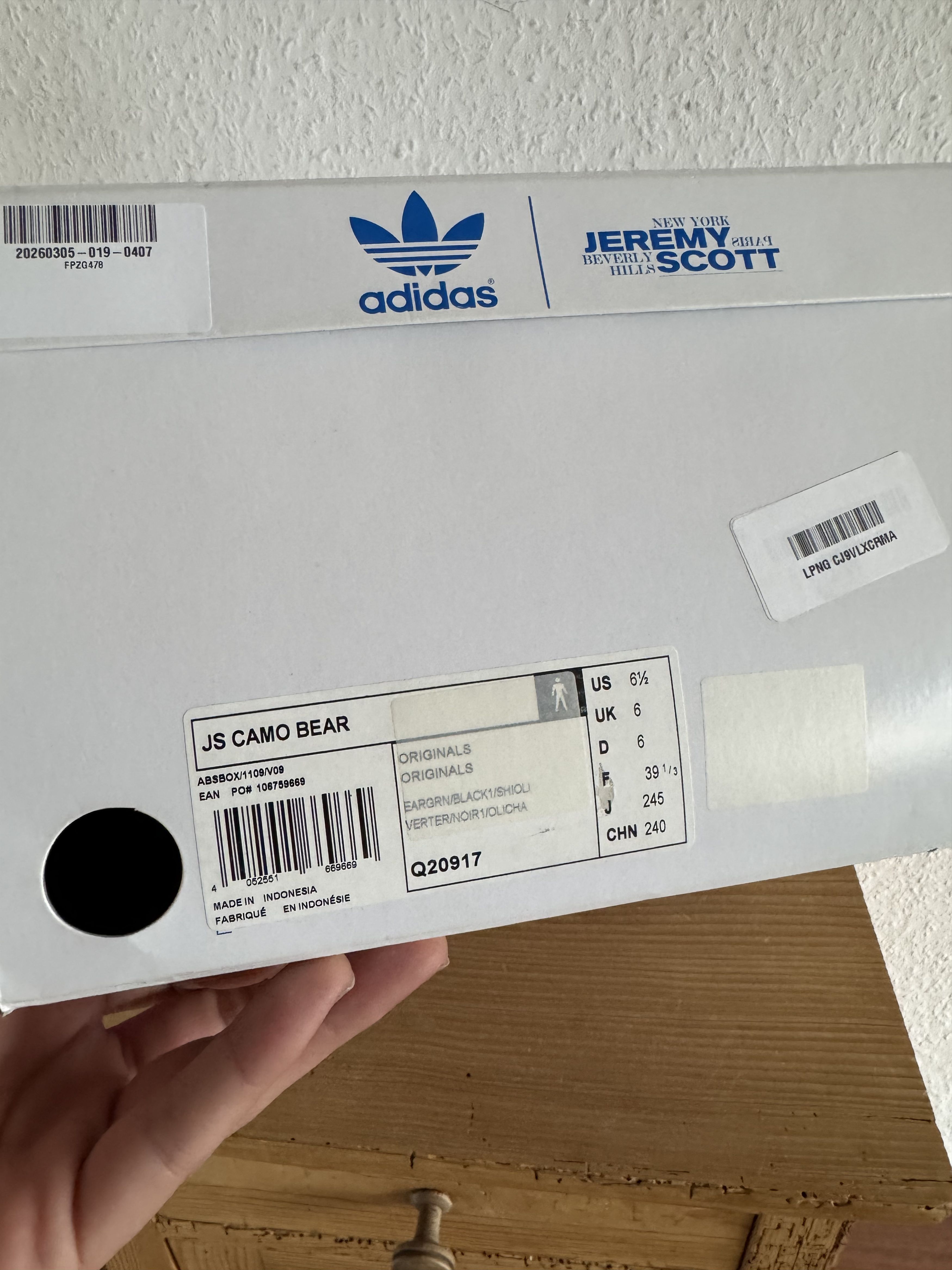 Adidas × Jeremy Scott JS Camo Teddy Bear Sneakers Size US 6.5 / EU 39-40 - 23 Thumbnail