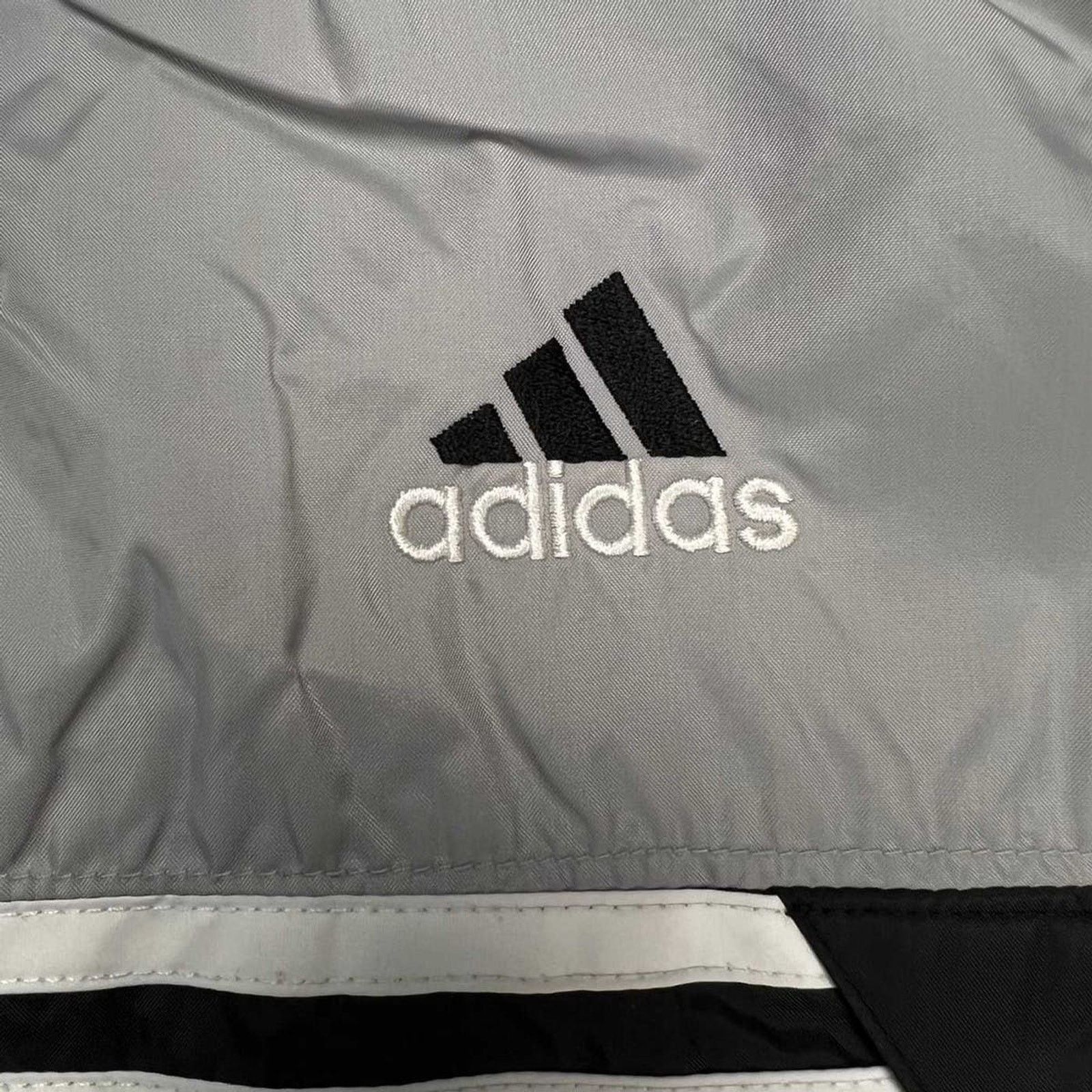 Adidas × Vintage Adidas Jacket Medium Stripe Spell Out Full Zip Windbreaker Size US M / EU 48-50 / 2 - 2 Thumbnail