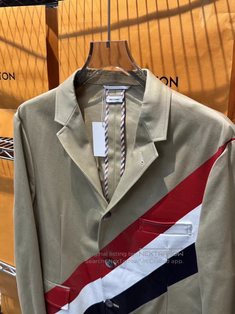 Thom Browne Thom Browne Classic Three-Striped Suit Jacket Size US XL / EU 56 / 4 - 2 Thumbnail