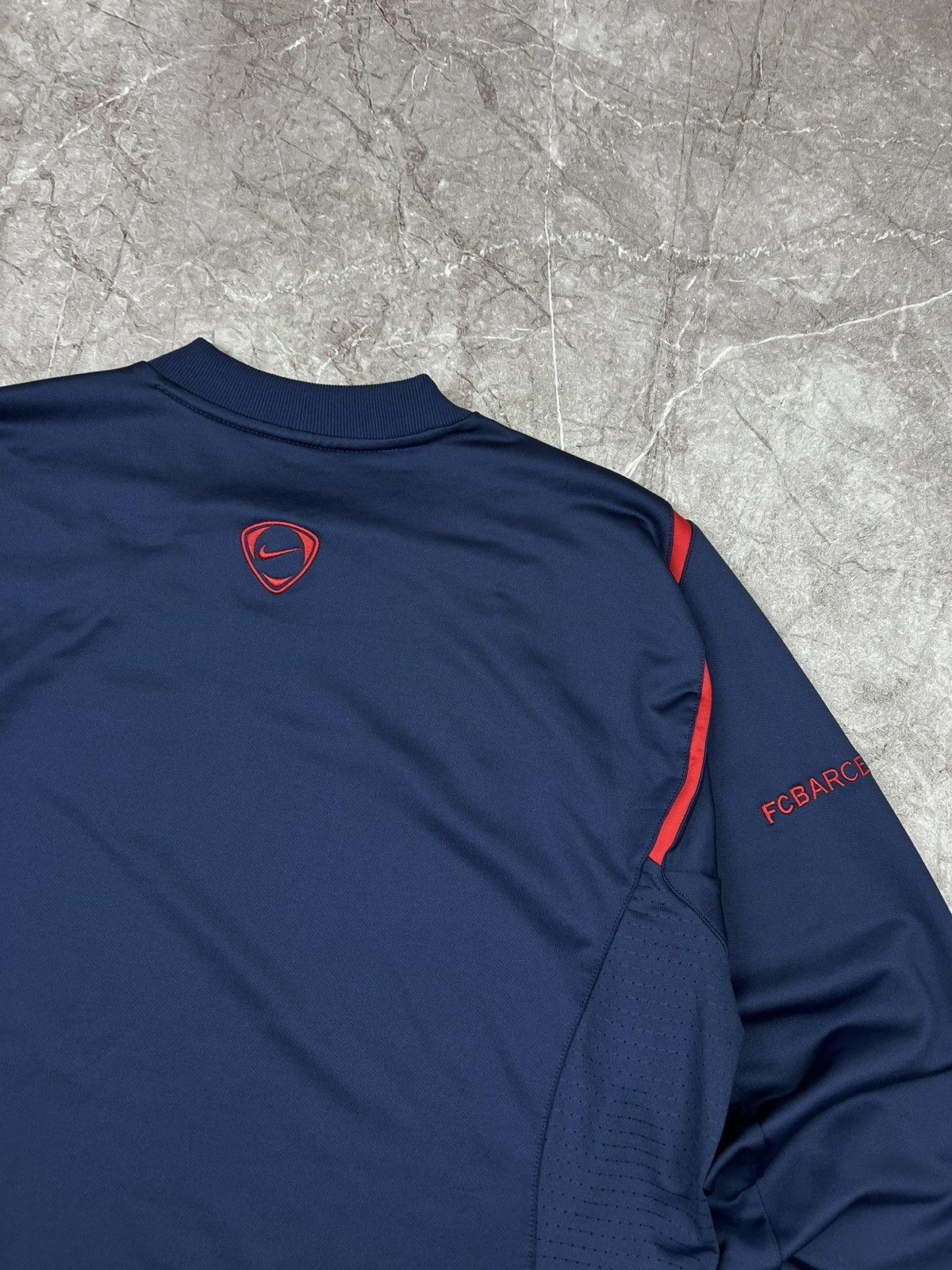 Nike Vintage 90s F. C. Barcelona Nike Soccer Sweatshirt Rare Y2K Size US XL / EU 56 / 4 - 11 Thumbnail