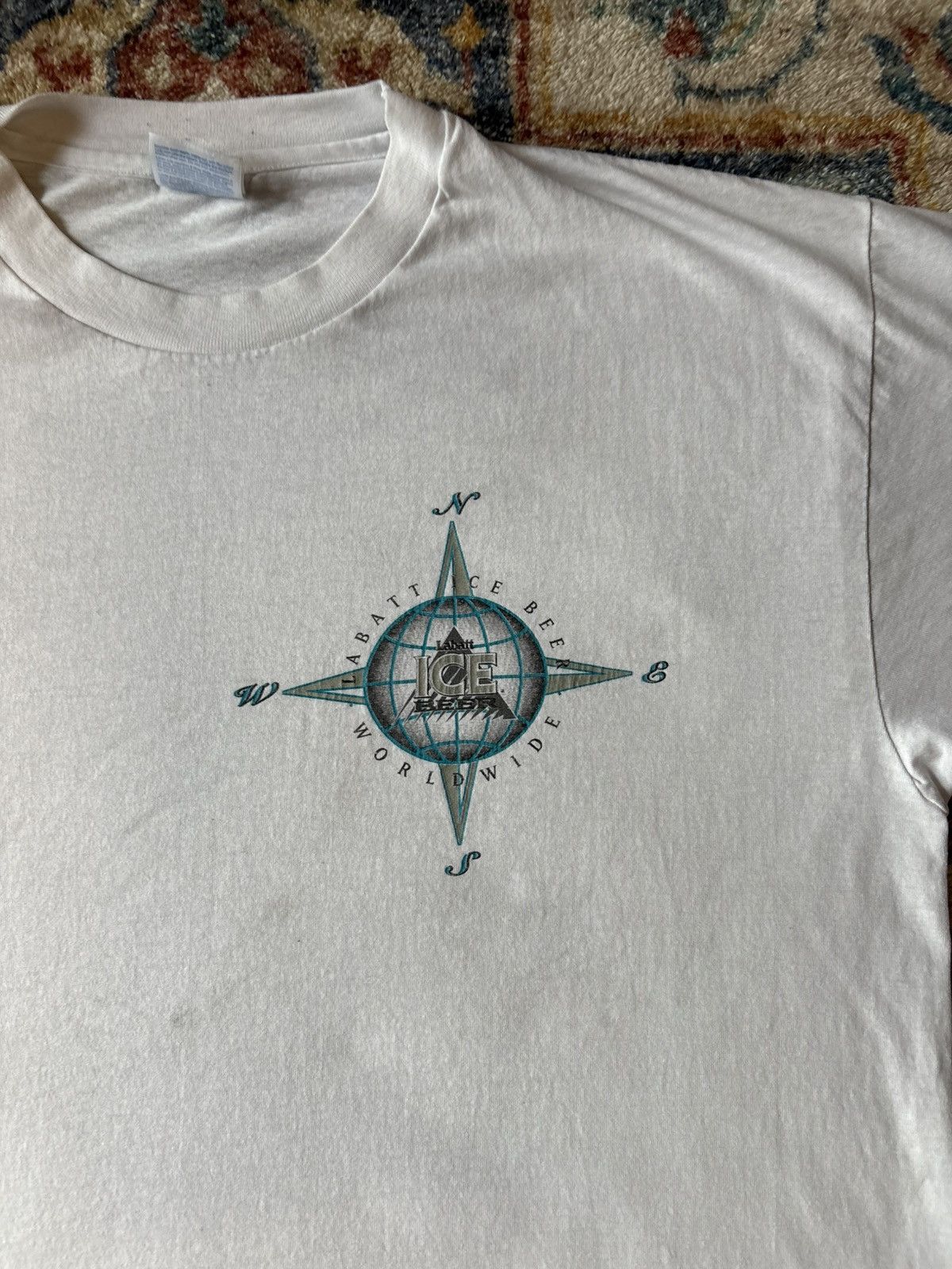 Vintage Vintage Labatt Blue Beer World Tour T-shirt Size XL Size US XL / EU 56 / 4 - 6 Thumbnail