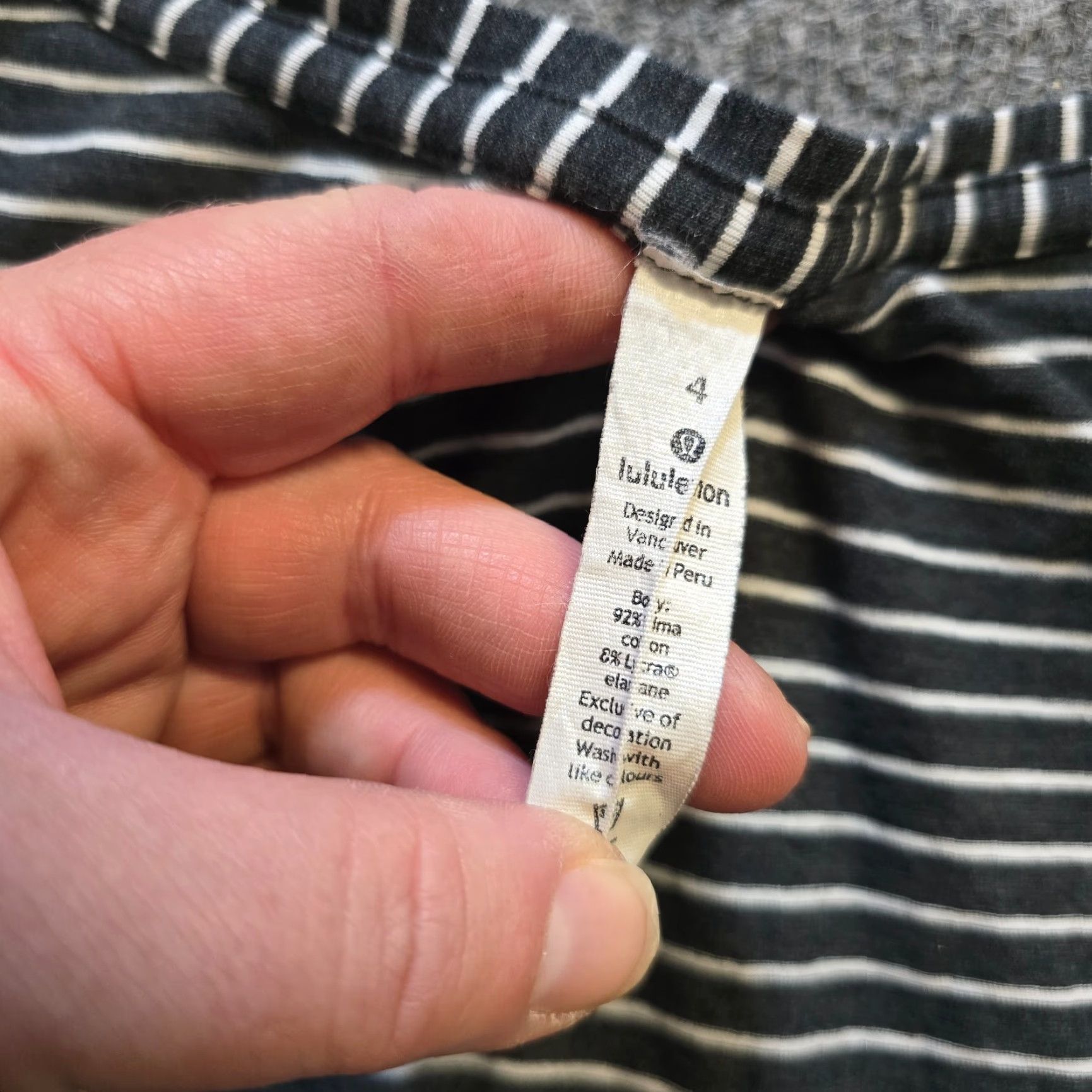 Lululemon Lululemon T-Shirt Womens Size 4 Black White Striped Love Tee Short Sleeve V-Neck Capsule Features Breathable Lightweight Stretch Regular Size S / US 4 / IT 40 - 6 Thumbnail