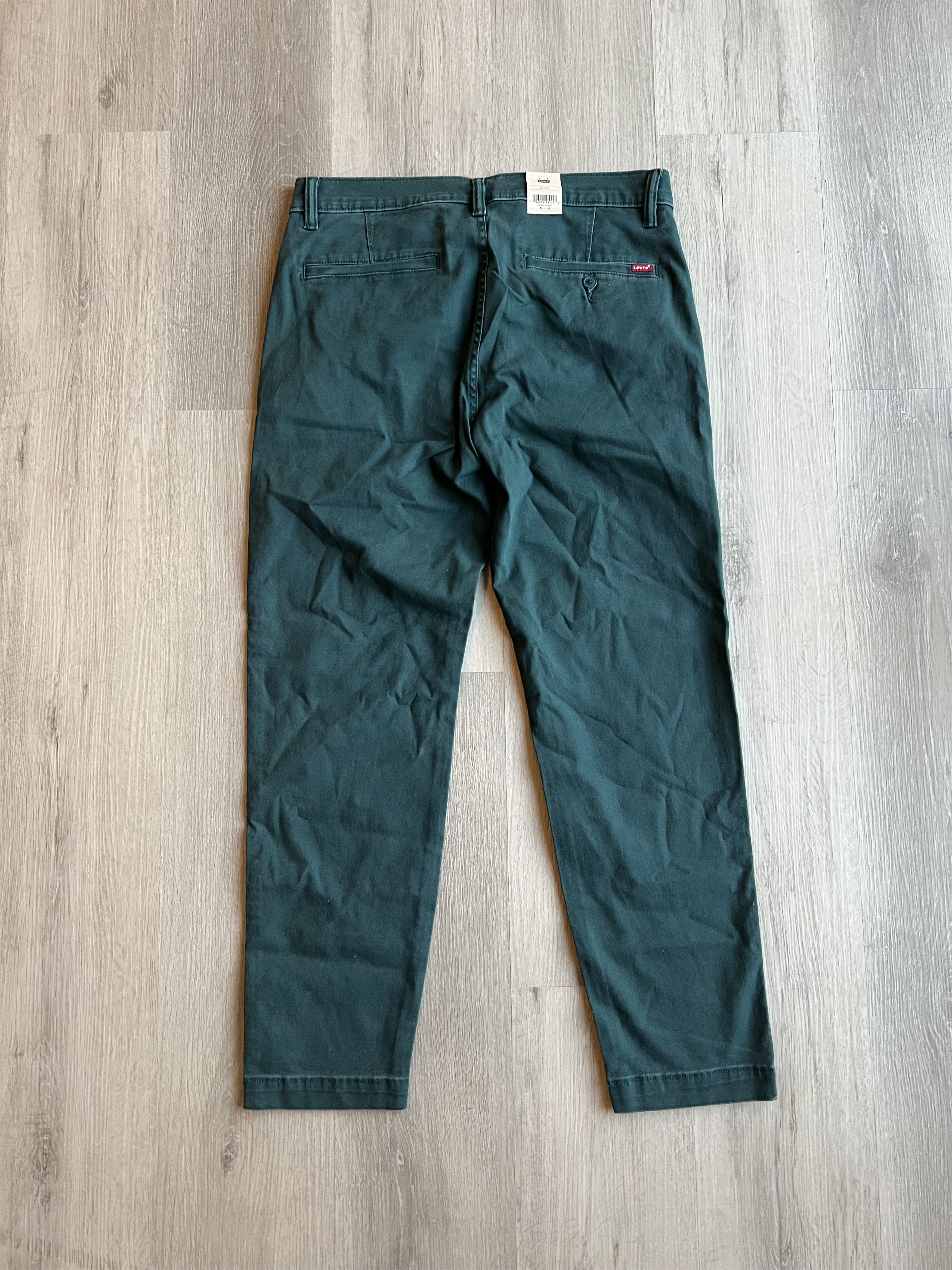 Levi's Standard fit Tapered Chino Pants / Forest Green work wear Size US 32 / EU 48 - 1 Thumbnail
