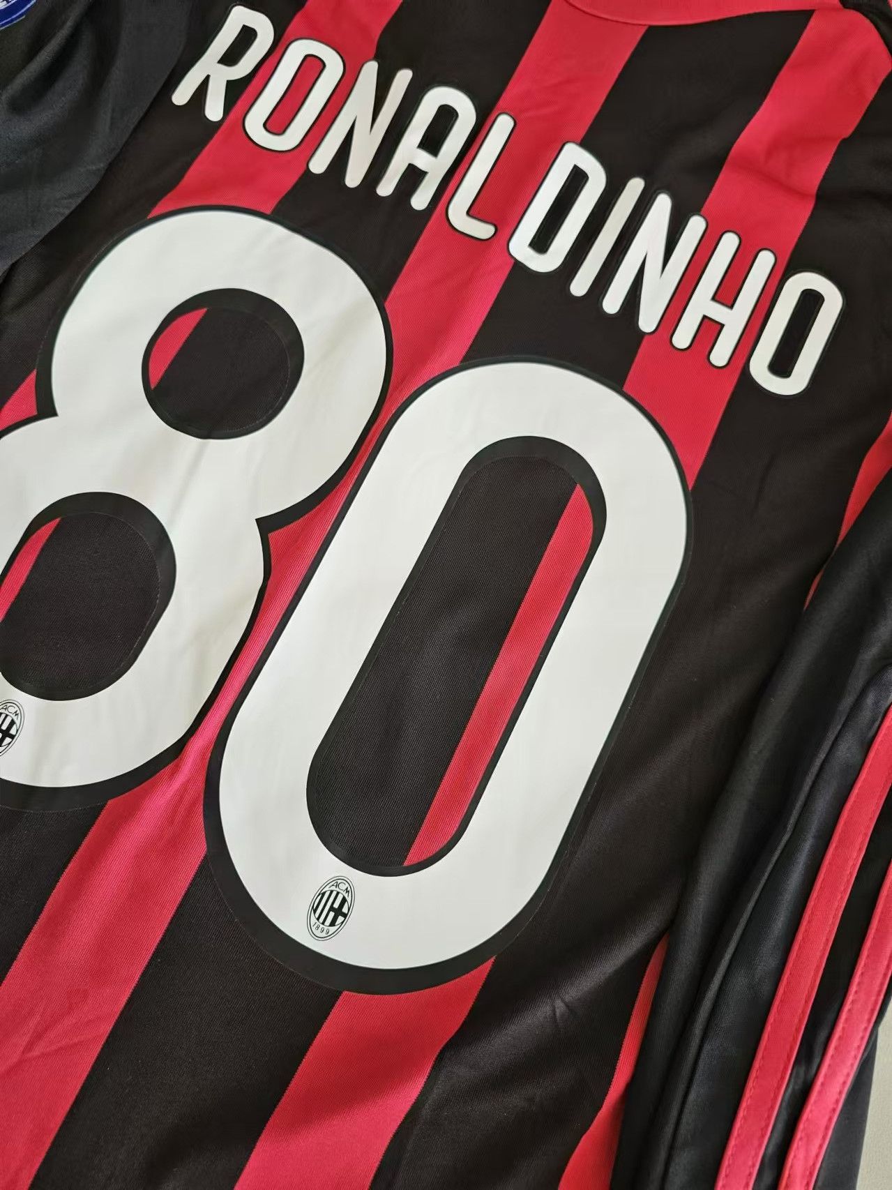 Other 2009 2010 AC Milan #80 Ronaldinho Jersey Size US XL / EU 56 / 4 - 4 Thumbnail