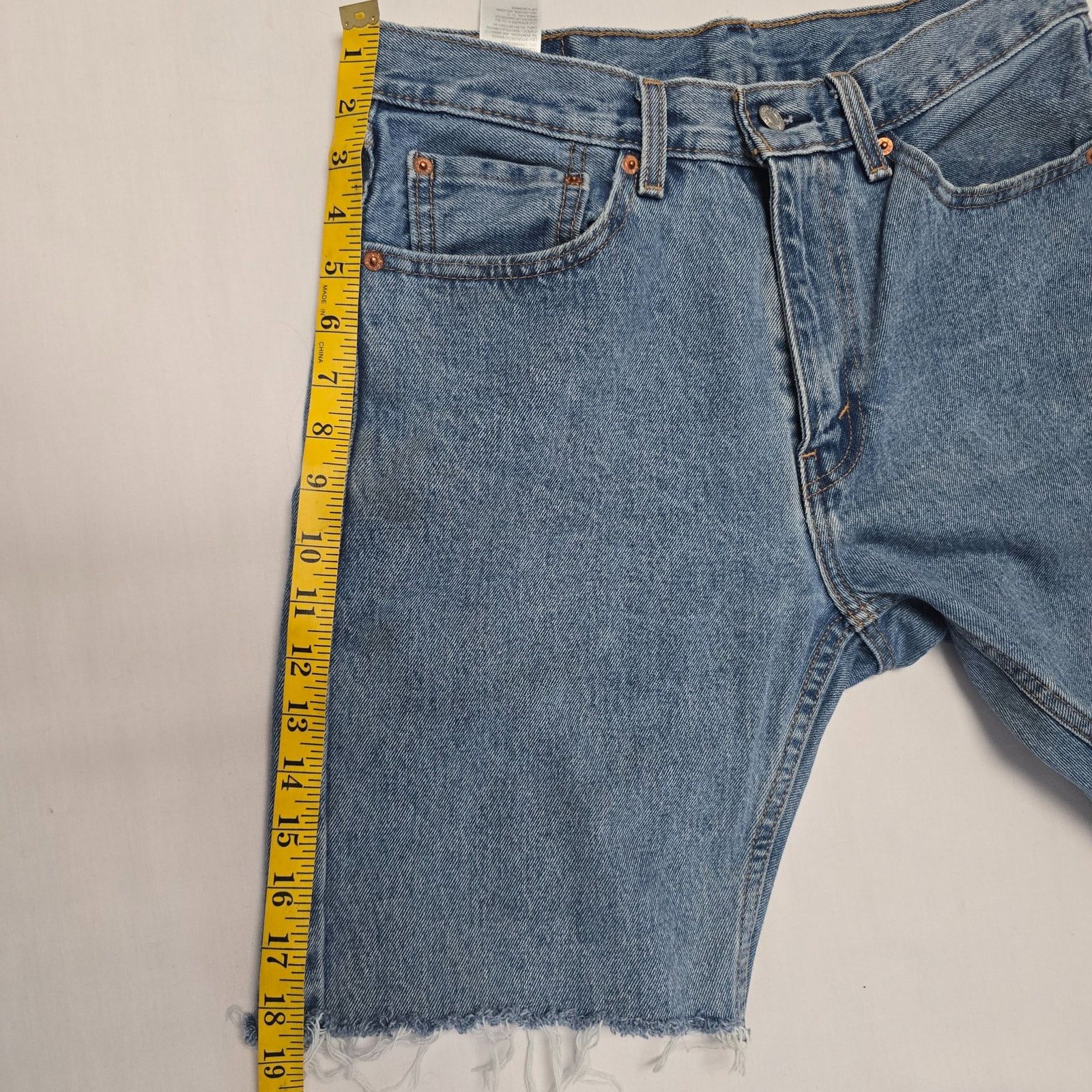 Levi's Levi's 501 Men's Distressed Cutoff Denim Shorts 32 Size US 32 / EU 48 - 8 Thumbnail