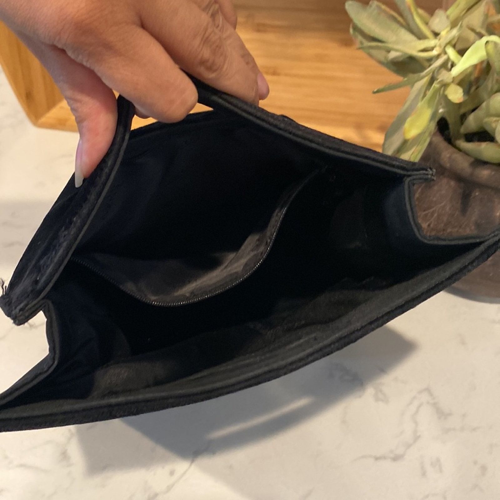 Other Enzo Angiolini Black Velvet Clutch Handle Handbag chic Size ONE SIZE - 9 Thumbnail