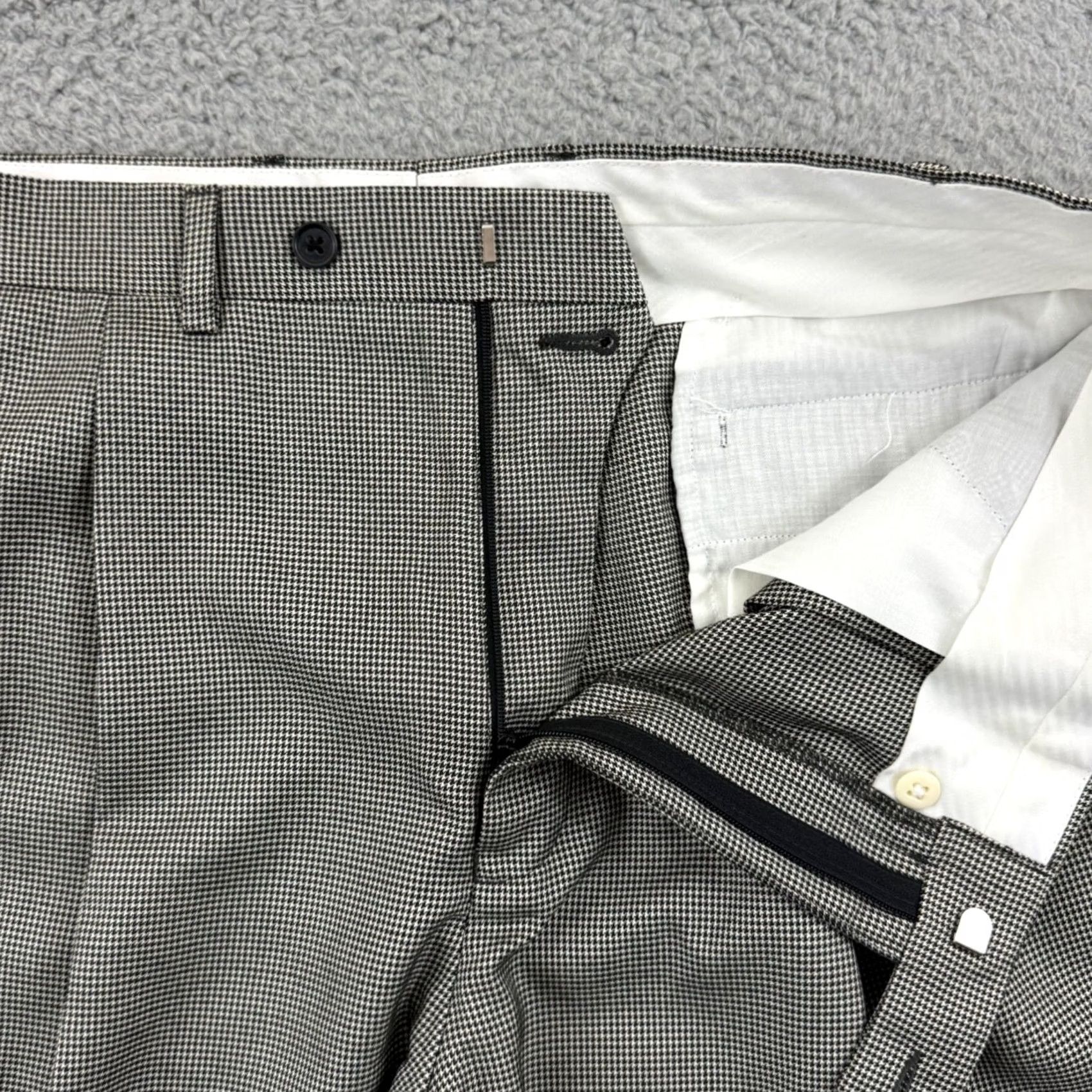 Ralph Lauren VINTAGE Lauren Ralph Lauren Pants Mens 38x30 Pleated Houndstooth Career Preppy Zip Gray Check Dress Pants Mens Size US 38 / EU 54 - 4 Thumbnail