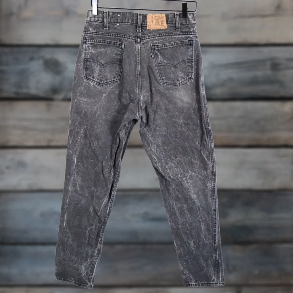 Levi's VINTAGE Levi's Jeans 40550 Men 29 x 32 Gray Acid Wash Tapered Leg 90s Grunge Retro VTG Mens Jeans Size US 29 - 1 Thumbnail