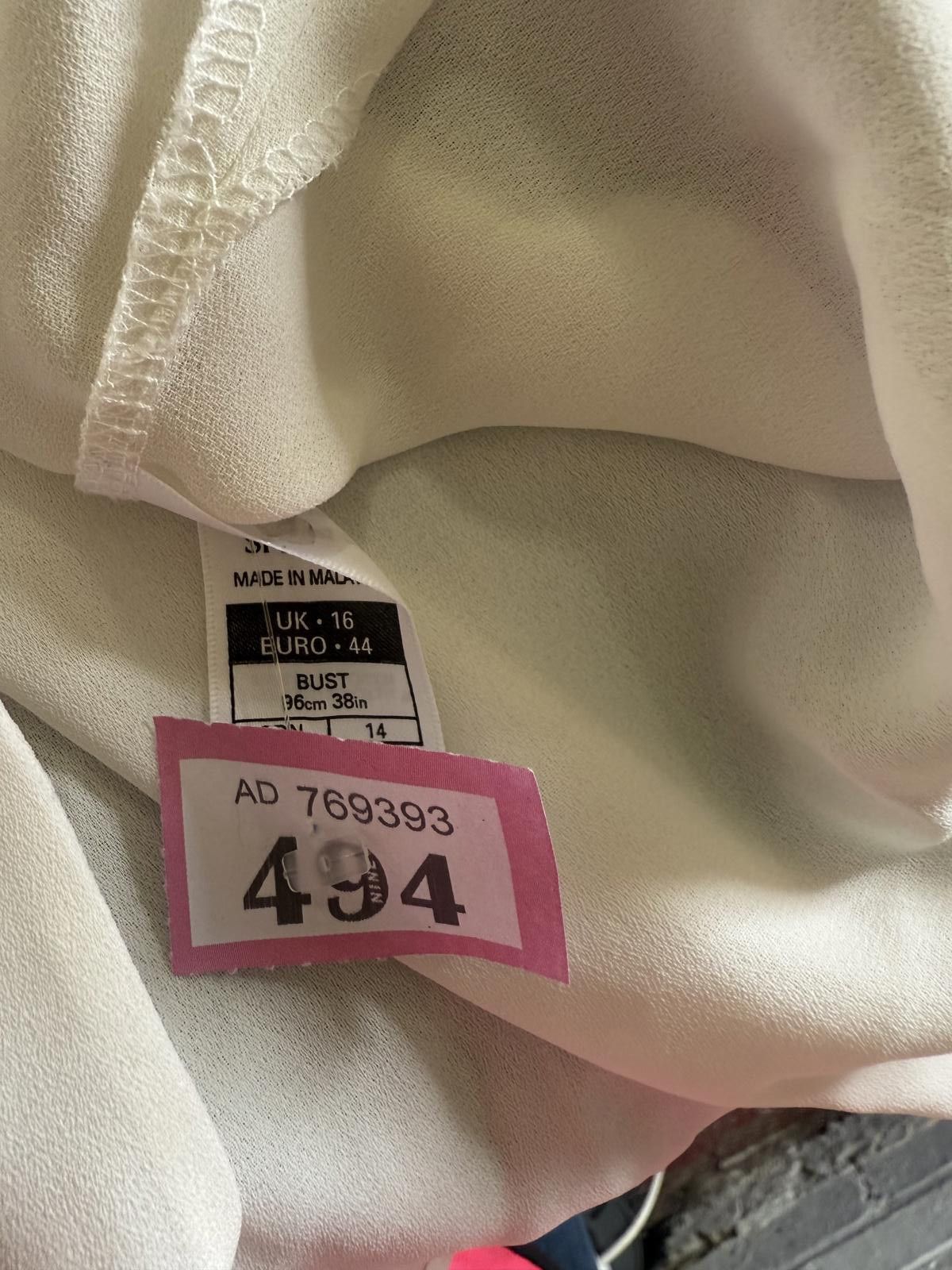 Designer Elegant White Short-Sleeve Blouse with - Size UK 16 Size XL / US 12-14 / IT 48-50 - 4 Thumbnail
