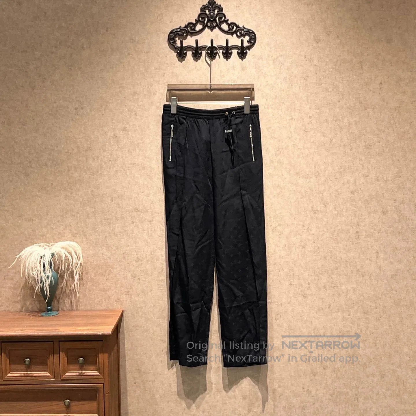 Louis Vuitton Louis Vuitton Black Monogram Full-Print Pants. Size 35" - 1 Thumbnail