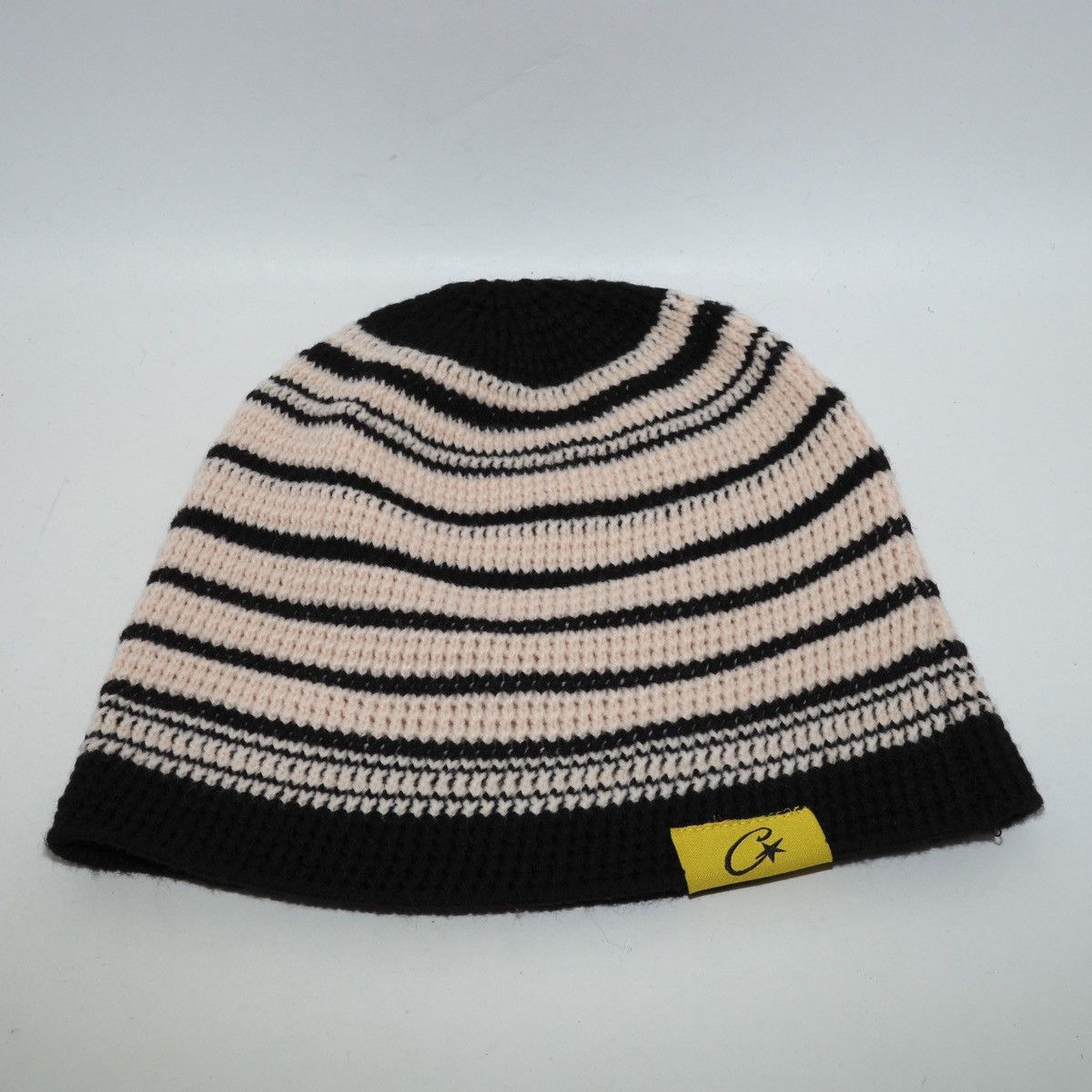 Corteiz Corteiz Crochet Beanie Skully White/Black Off-White