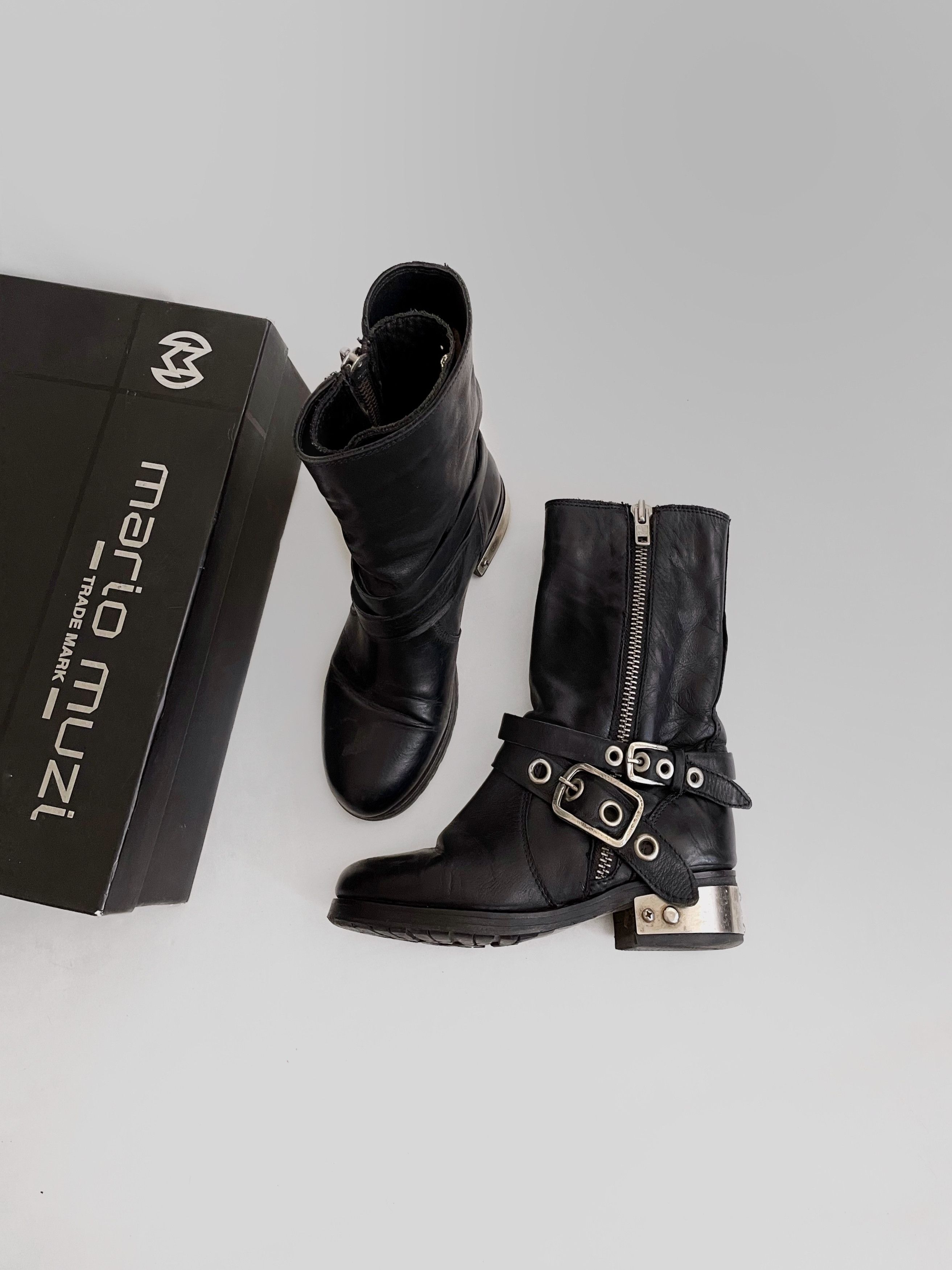 Vintage Mario Muzi Avant-garde boots Size US 6.5 / IT 36.5 - 1 Thumbnail