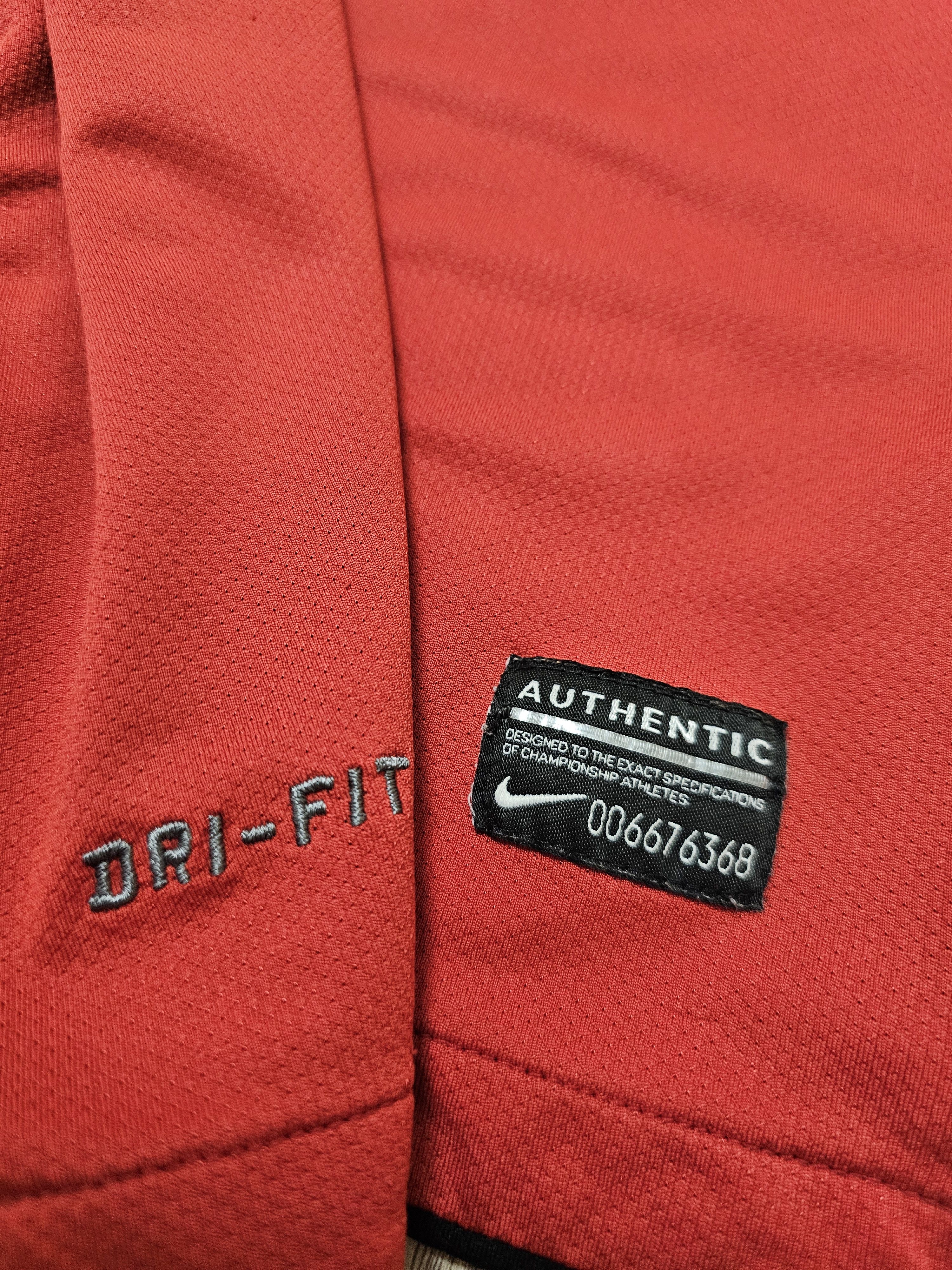 Nike MANCHESTER UNITED 2010 2011 HOME FOOTBALL SOCCER JERSEY Size US S / EU 44-46 / 1 - 13 Thumbnail