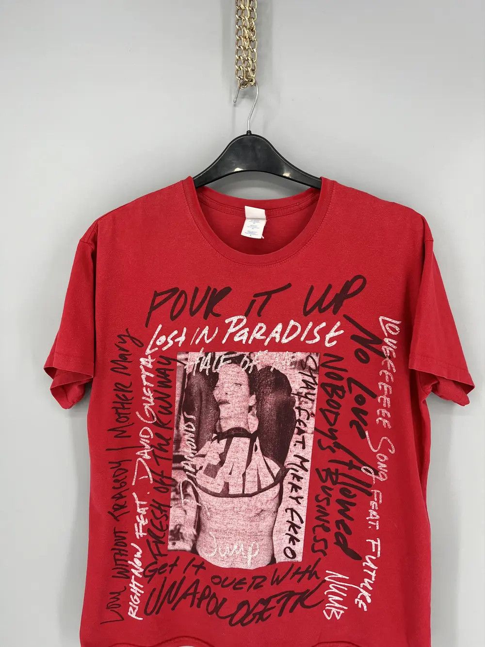 Rihanna Rihanna Unapologetic Diamonds World Tour 2013 Concert TShirt Size US L / EU 52-54 / 3 - 6 Thumbnail