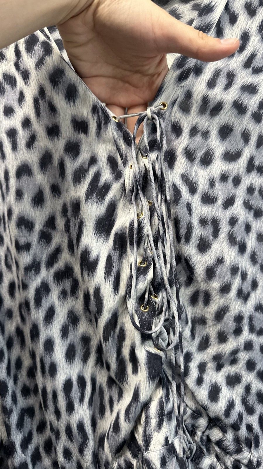 Roberto Cavalli Roberto Cavalli Vintage Silk Blue Animal Print Blouse Size M / US 6-8 / IT 42-44 - 9 Thumbnail