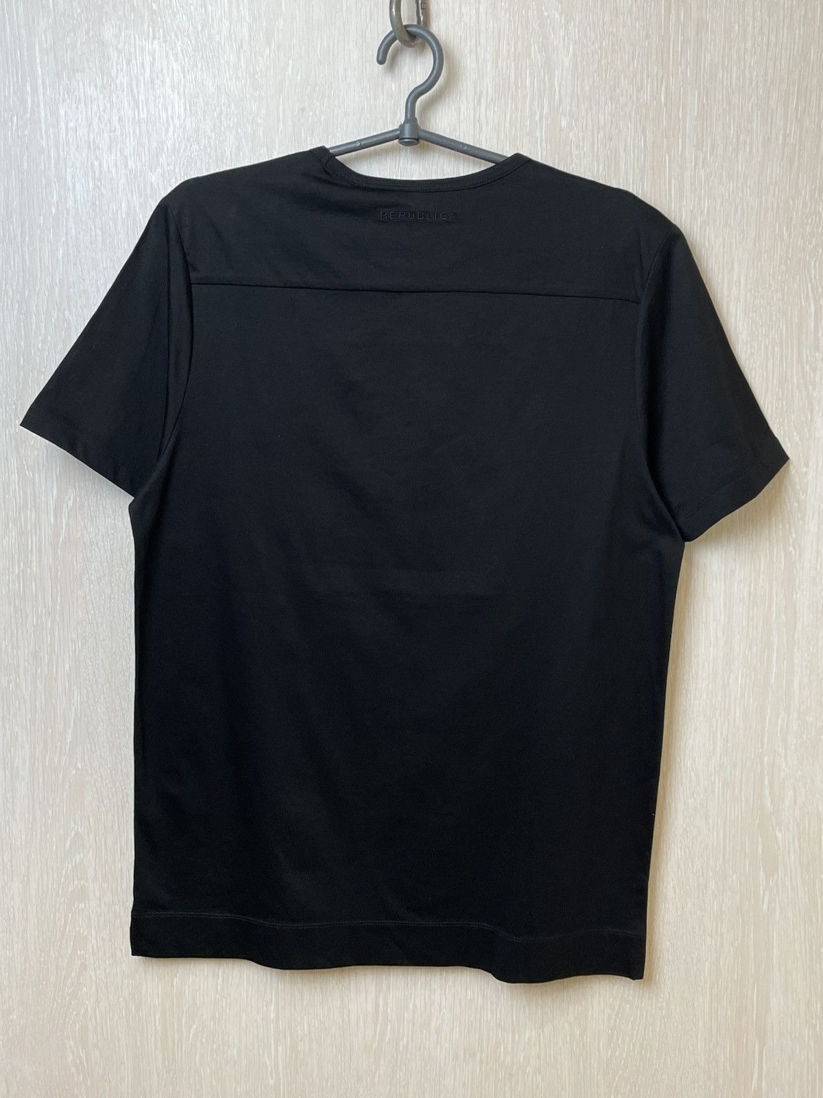 Band Tees REPUBLICA MERCERISED DOG ART TSHIRT Size US M / EU 48-50 / 2 - 4 Thumbnail