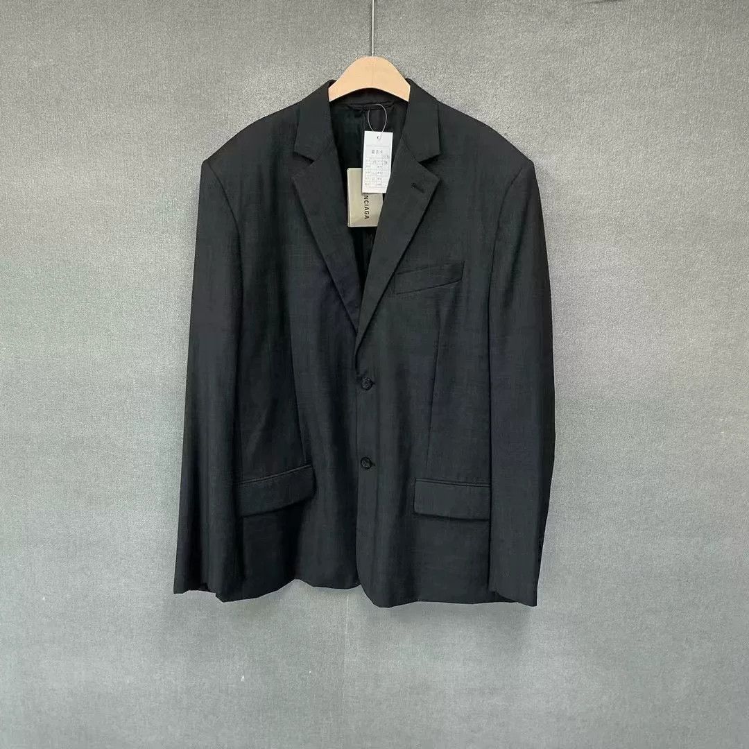 Balenciaga balenciaga printed blazer with back design Size US L / EU 52-54 / 3 - 2 Thumbnail