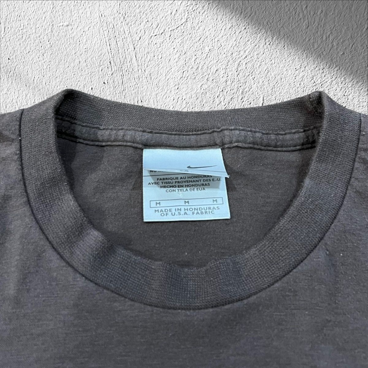 Nike × Vintage Vintage Y2K Nike Just Do It Sneaker Shirt Retro JDI Size US M / EU 48-50 / 2 - 3 Thumbnail