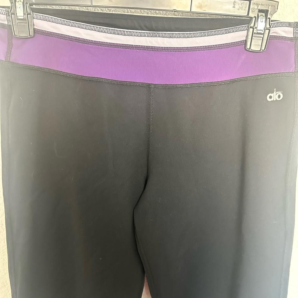 Designer Alo Yoga Pants Leggings Wide Leg Small Black Purple CoolFit Size 28" / US 6 / IT 42 - 3 Thumbnail