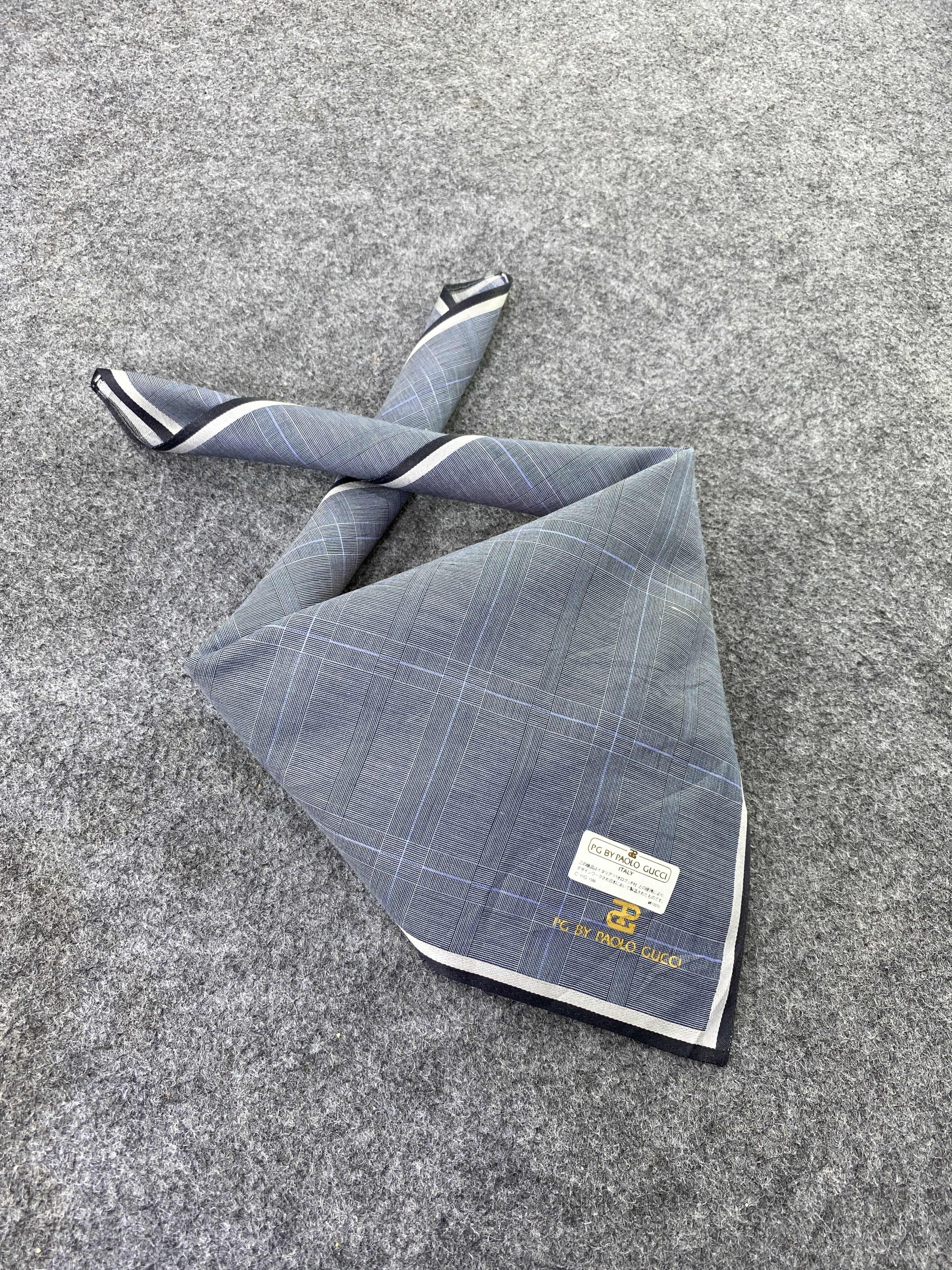 Paolo Gucci × Vintage Paolo Gucci Handkerchief / Bandana / Neckerchief-B214 Size ONE SIZE - 1 Thumbnail
