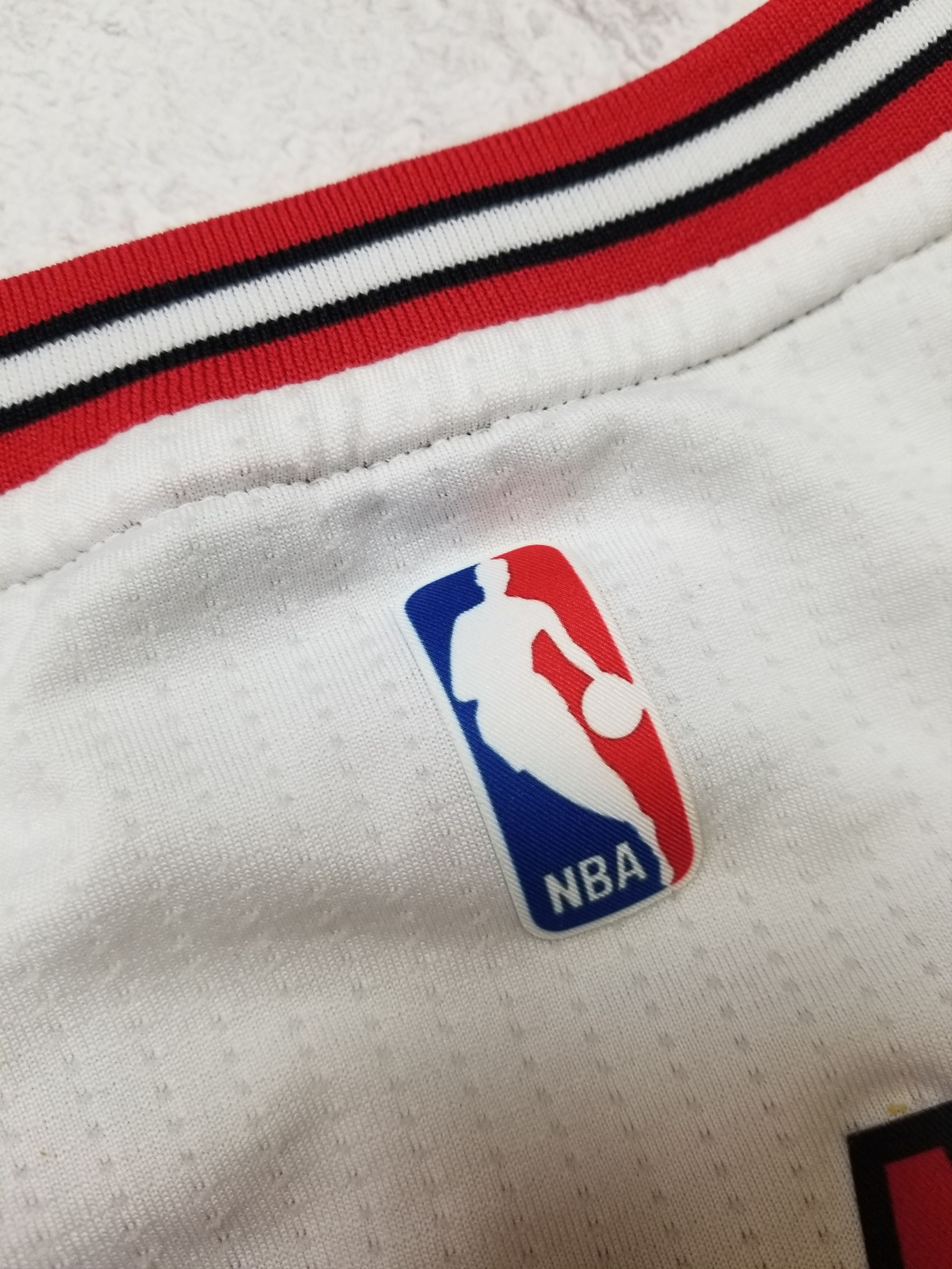 Adidas Adidas Chicago Bulls # 13 Noah Basketball NBA Tank Jersey Size US M / EU 48-50 / 2 - 3 Thumbnail